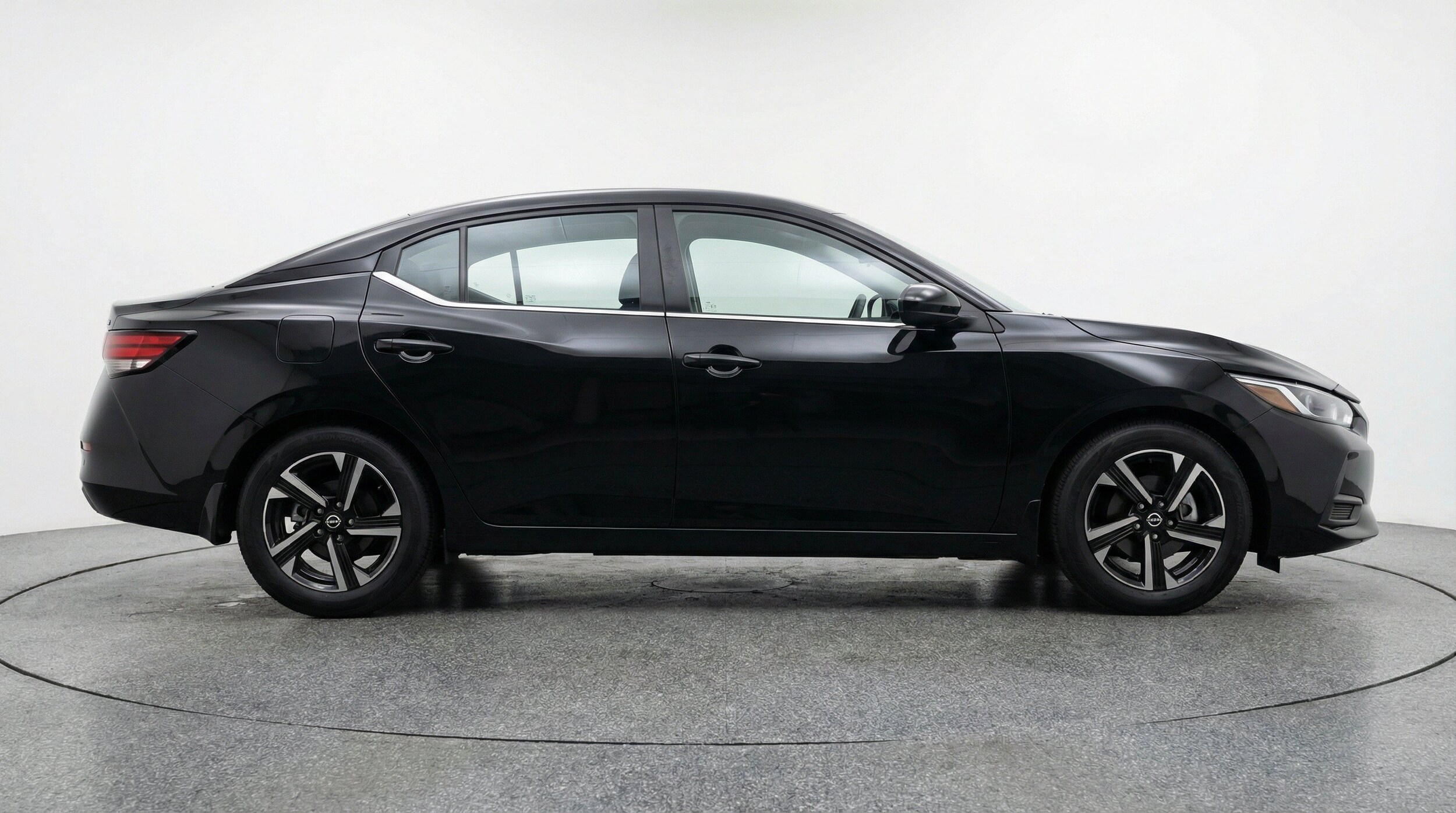 Thumbnail: 2025 Nissan Sentra - 11