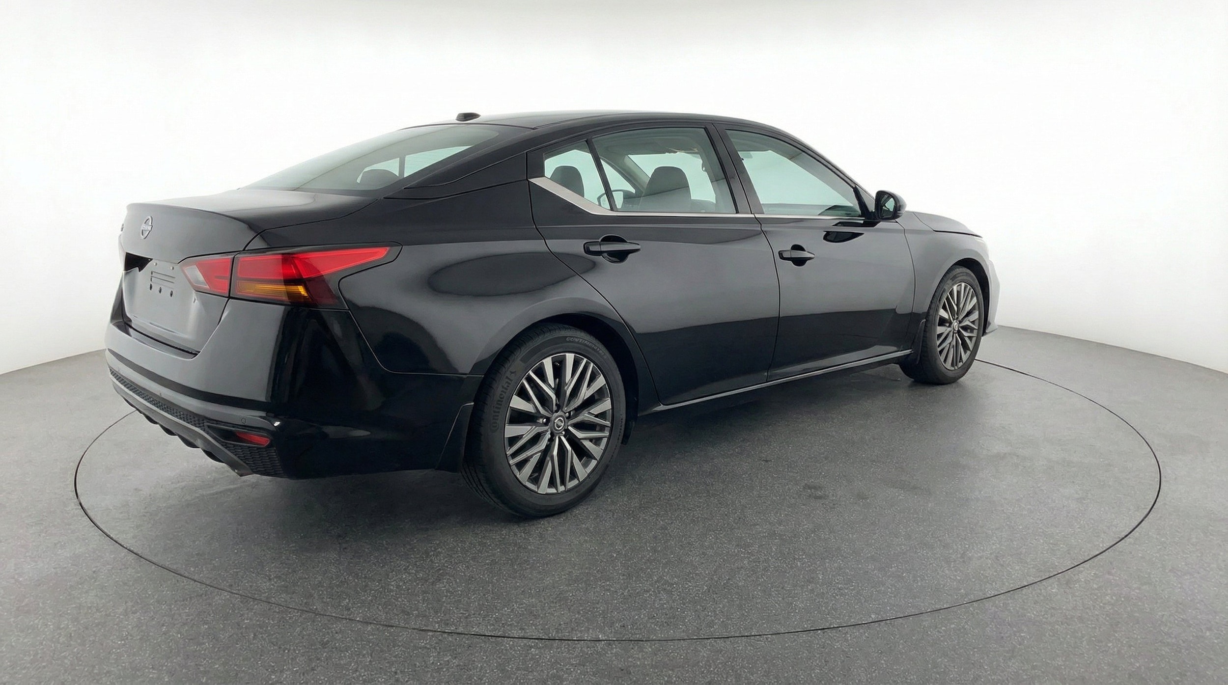 Thumbnail: 2025 Nissan Altima - 9
