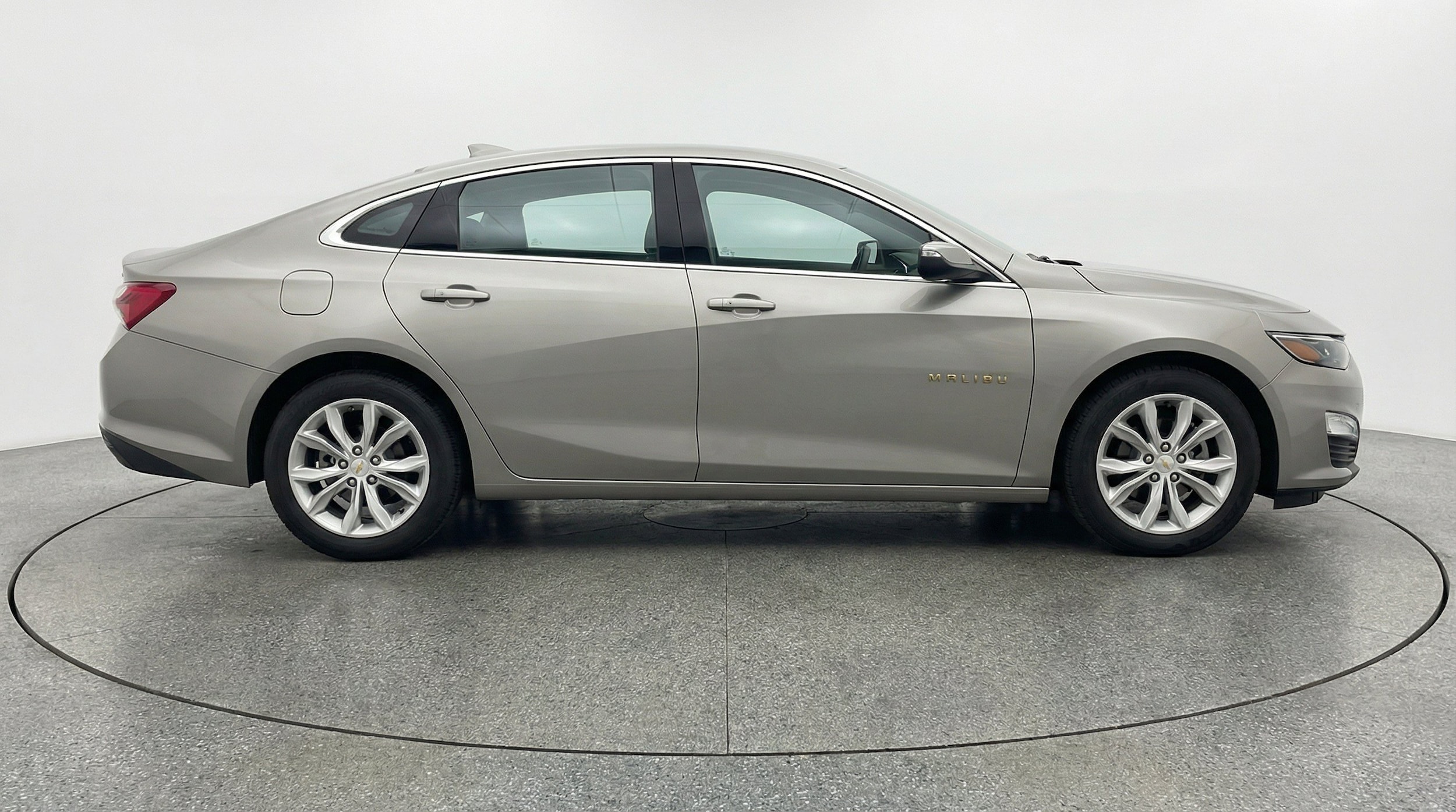 Thumbnail: 2024 Chevrolet Malibu - 11