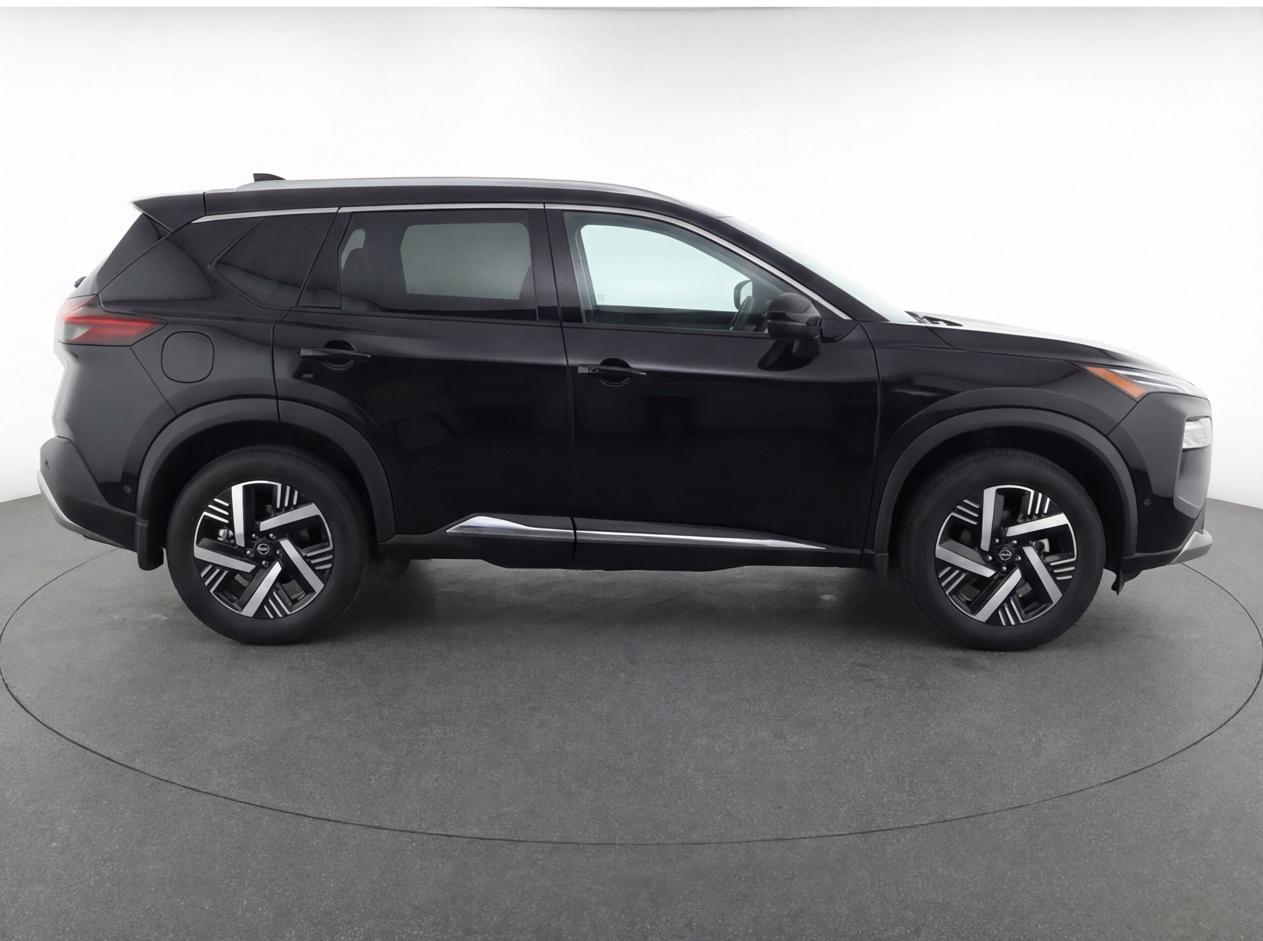 Thumbnail: 2025 Nissan Kicks - 11