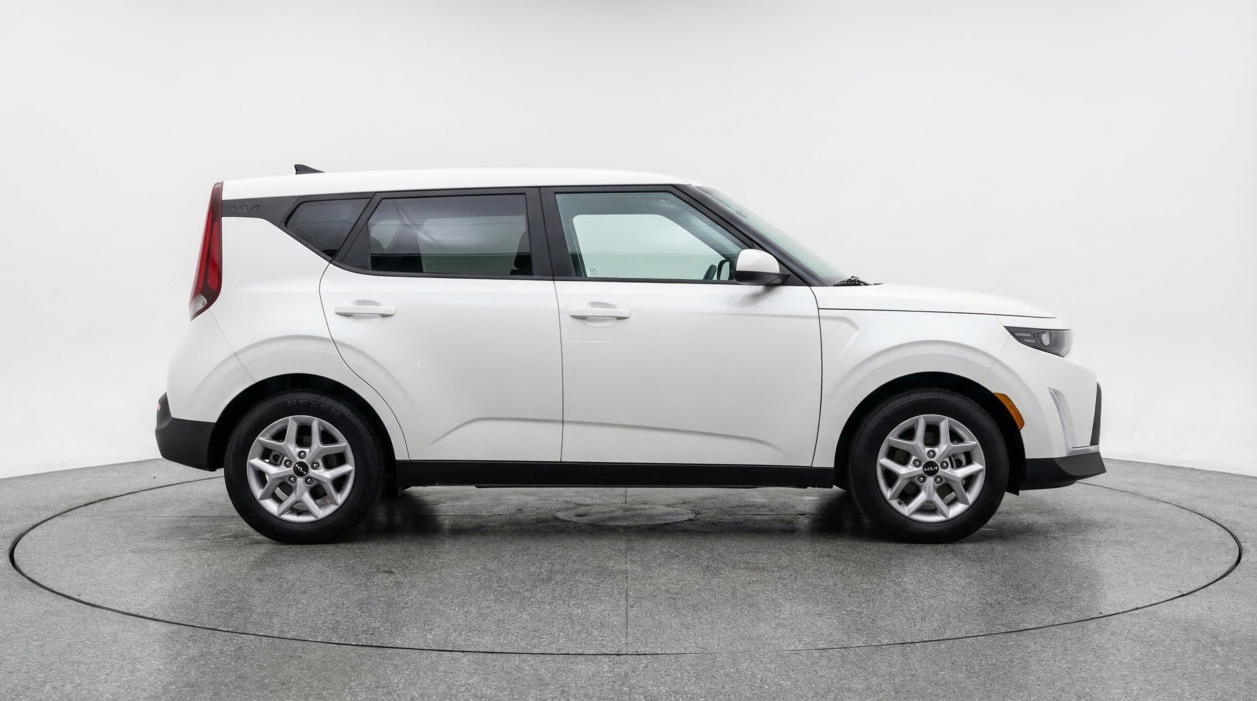 Thumbnail: 2025 Kia Soul - 10