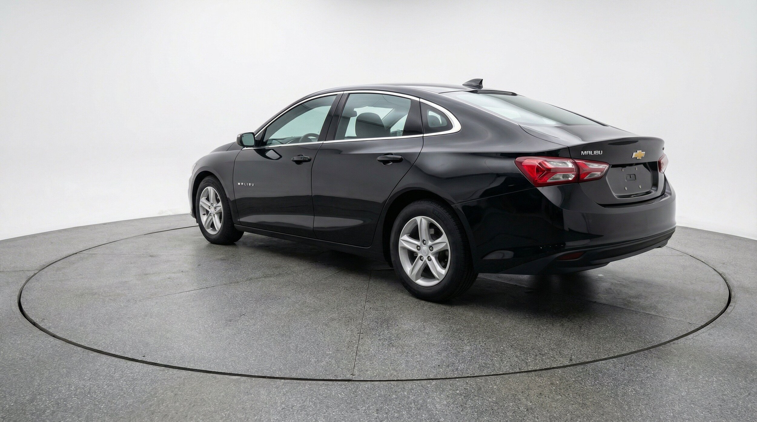 Thumbnail: 2024 Chevrolet Malibu - 6
