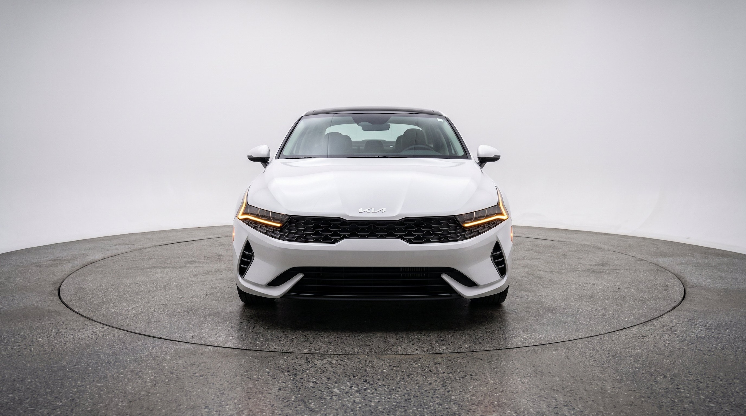 Thumbnail: 2025 Kia K5 - 2