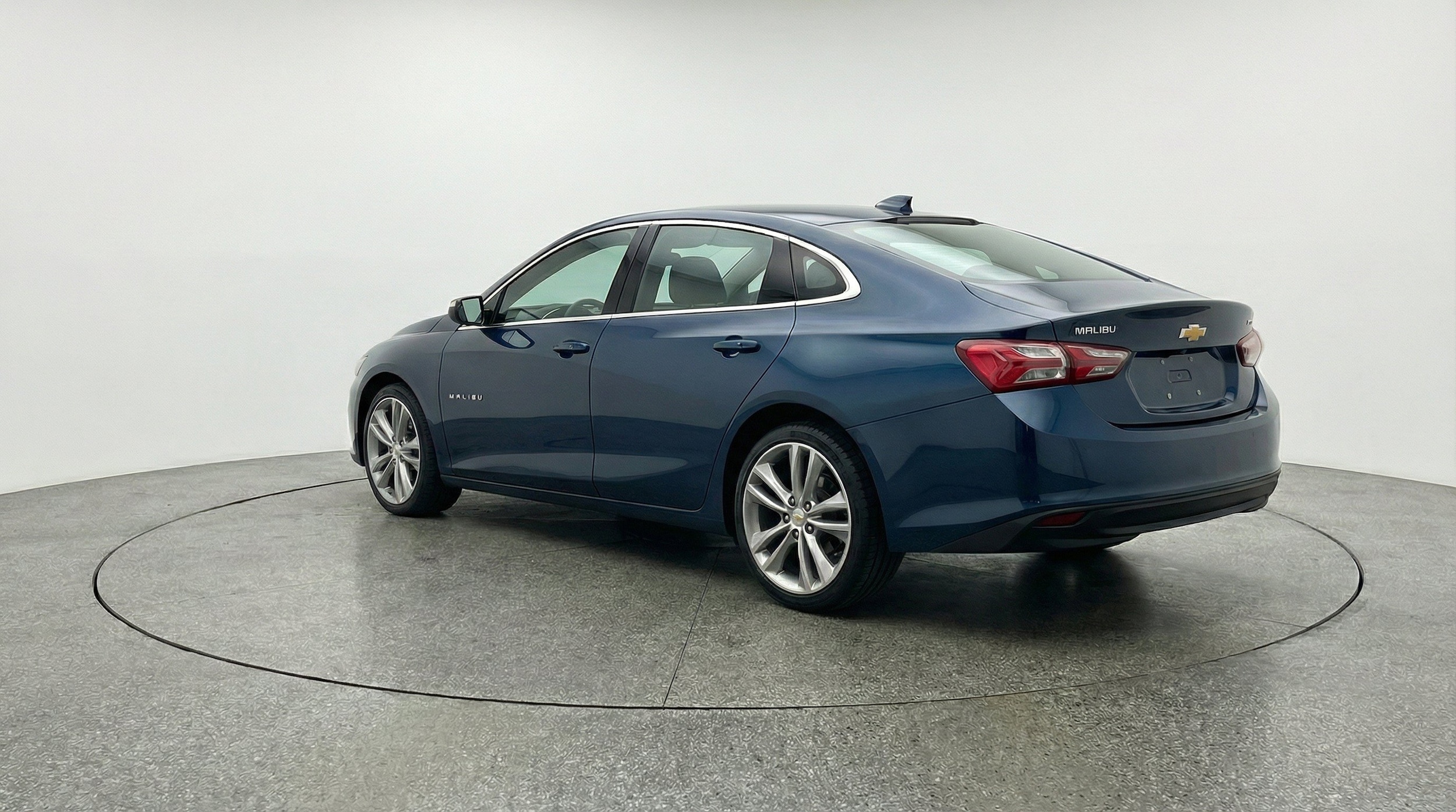 Thumbnail: 2024 Chevrolet Malibu - 6