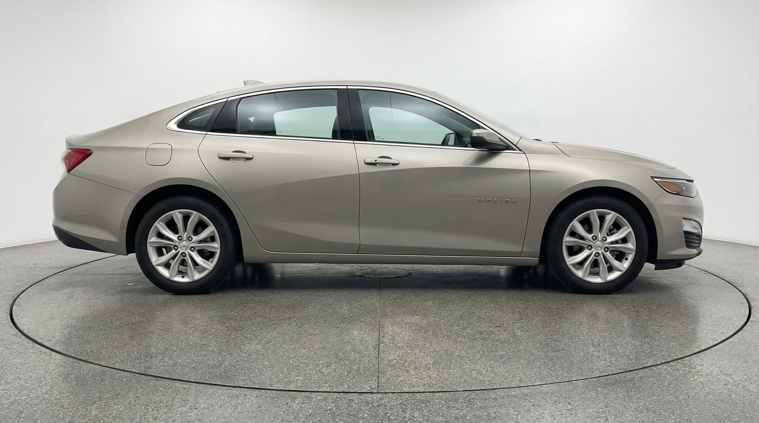Thumbnail: 2024 Chevrolet Malibu - 11