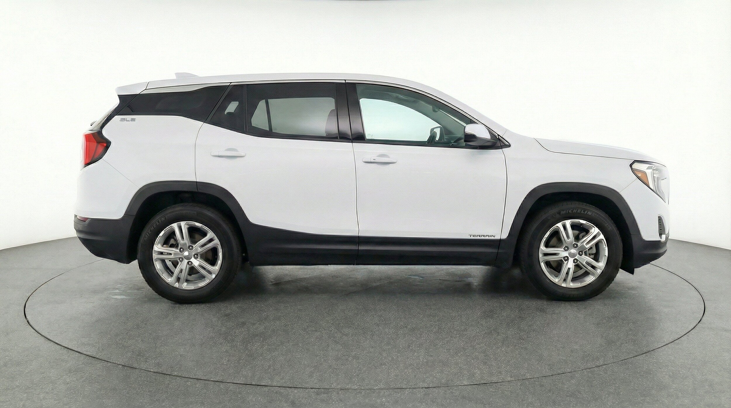 Thumbnail: 2024 GMC Terrain - 10