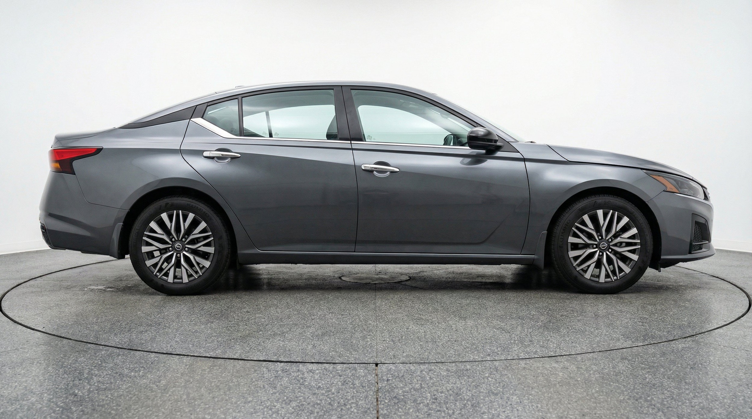 Thumbnail: 2025 Nissan Altima - 10