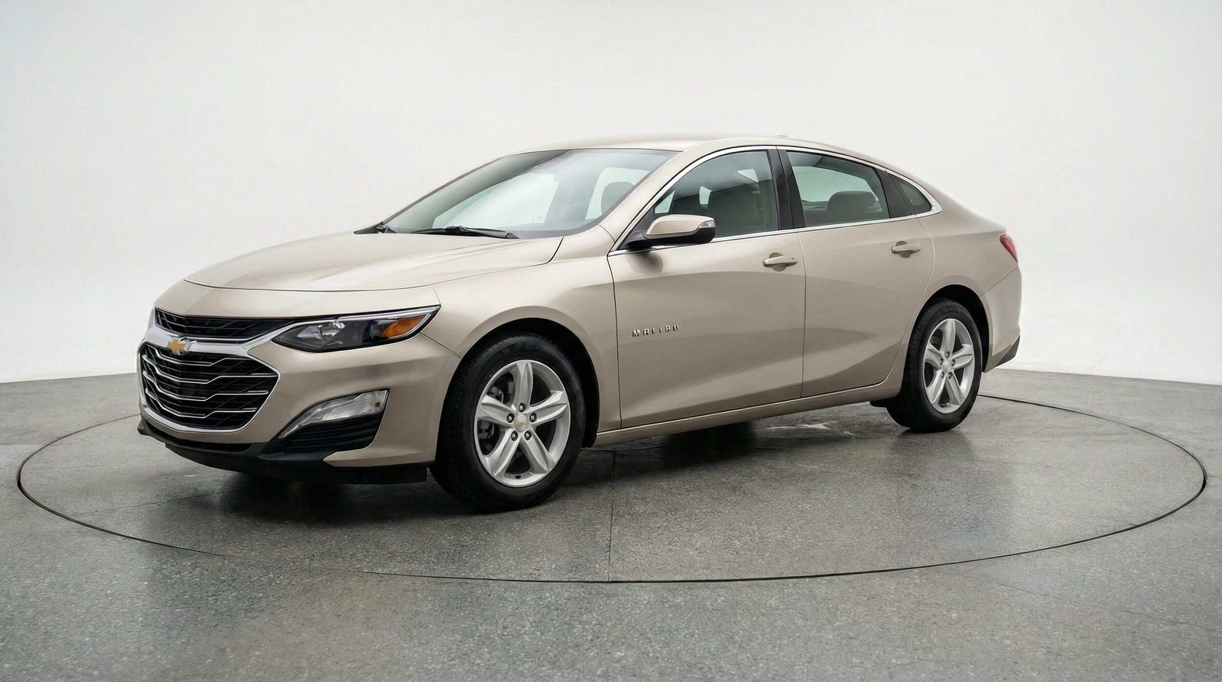 Thumbnail: 2024 Chevrolet Malibu - 3