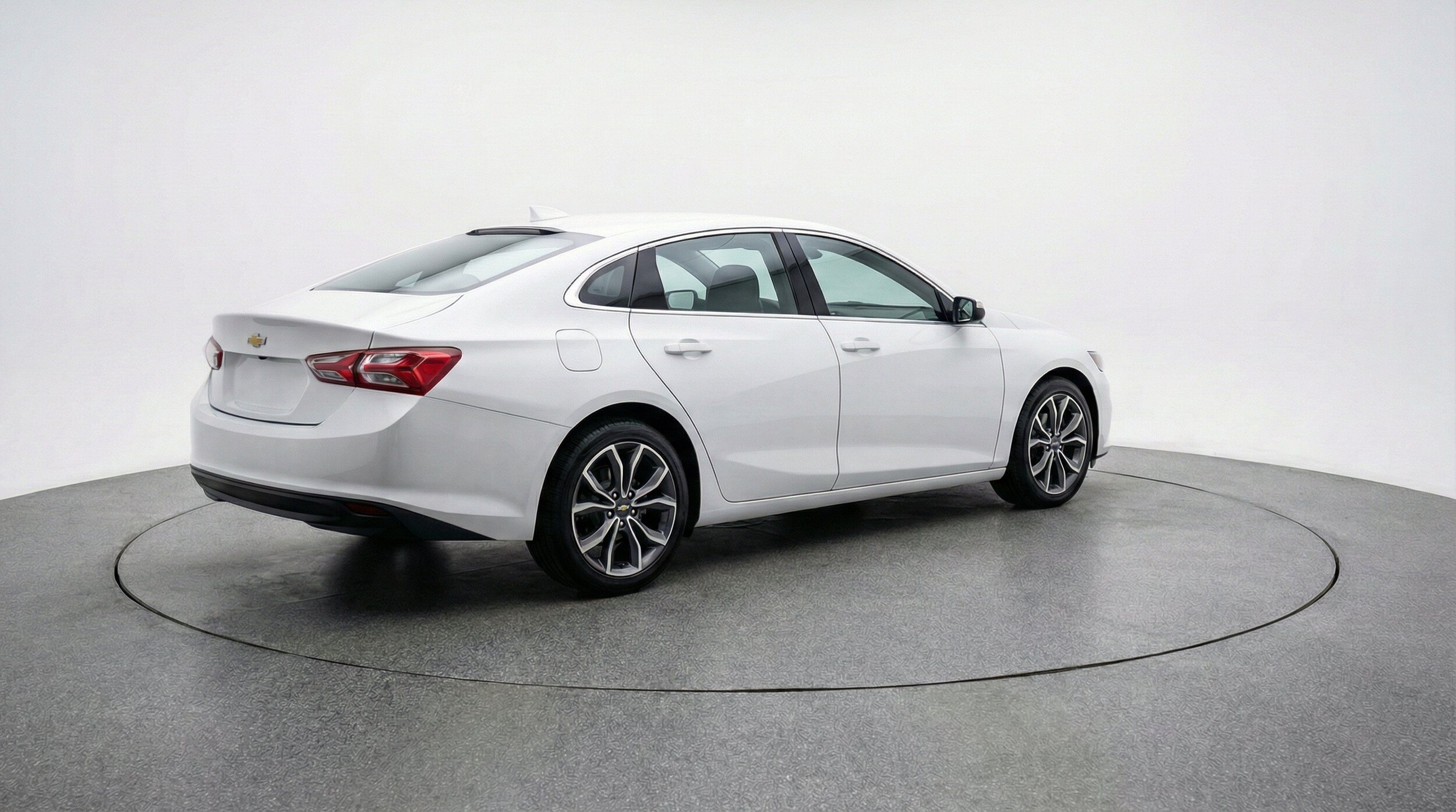 Thumbnail: 2024 Chevrolet Malibu - 9