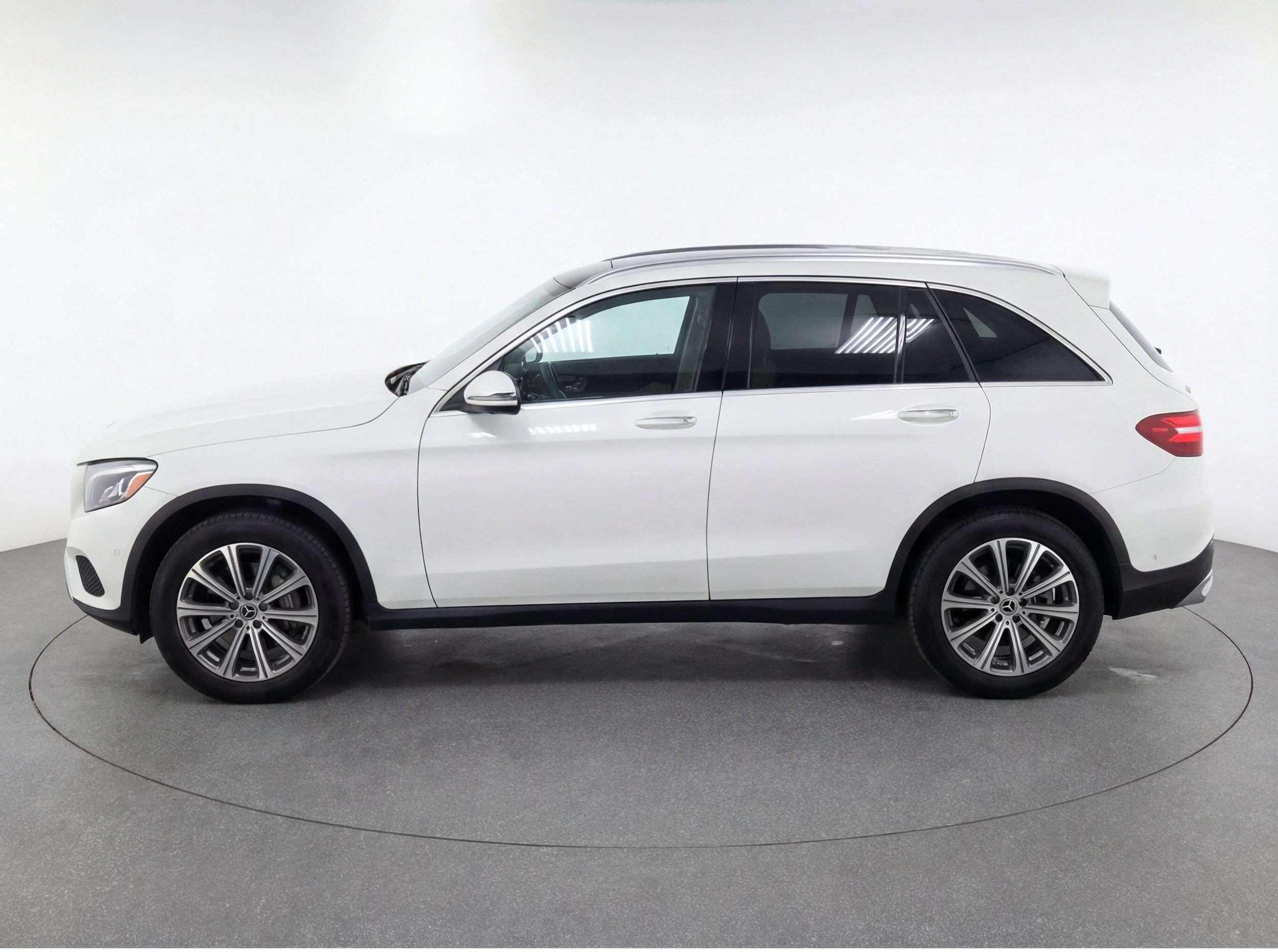 Thumbnail: 2024 Mercedes-Benz GLC - 5