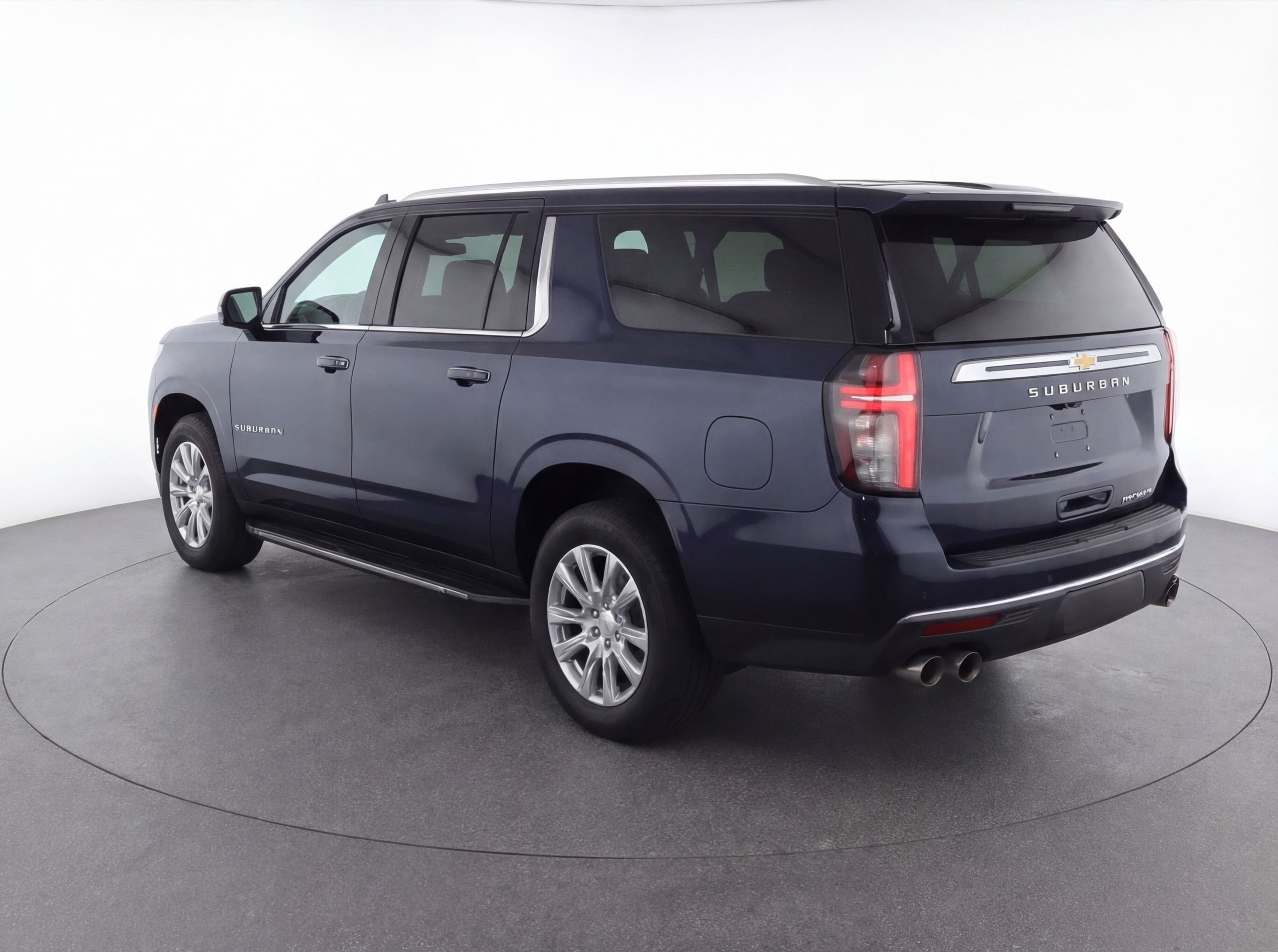 Thumbnail: 2023 Chevrolet Suburban - 6