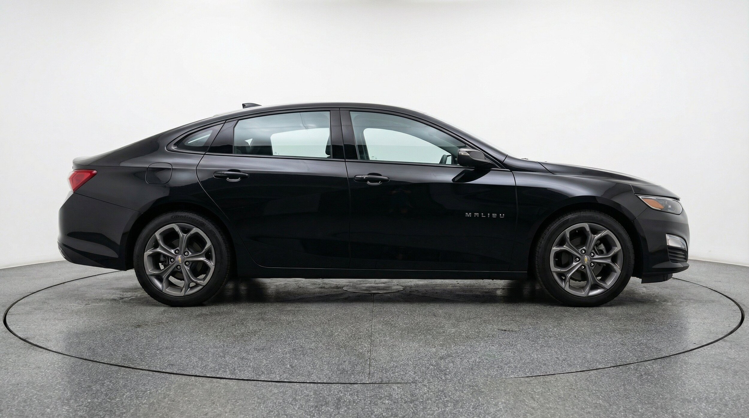 Thumbnail: 2024 Chevrolet Malibu - 10