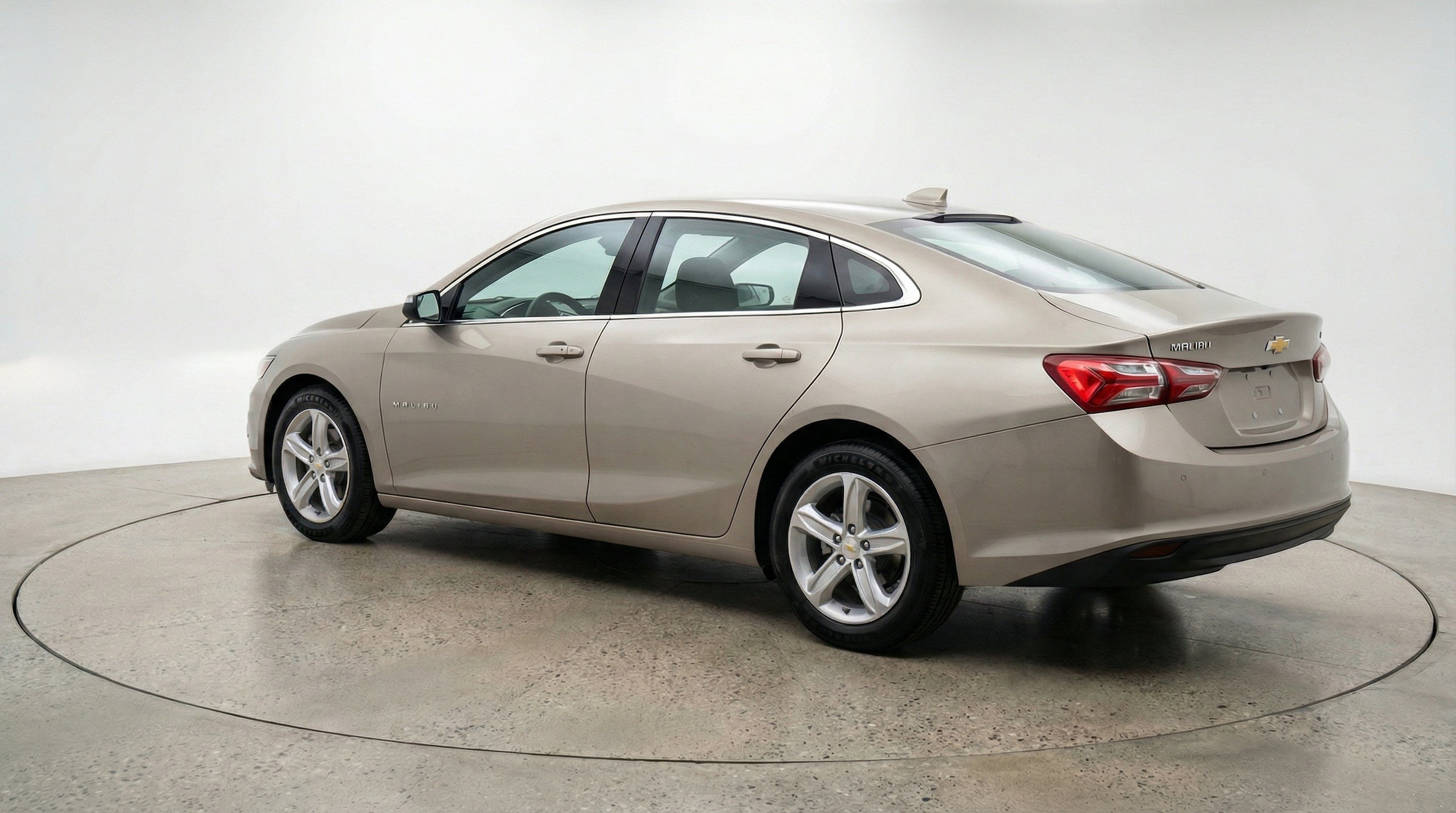 Thumbnail: 2024 Chevrolet Malibu - 6