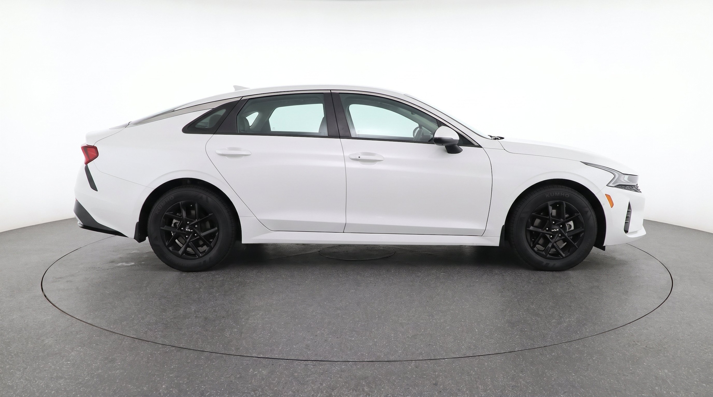 Thumbnail: 2025 Kia K5 - 10