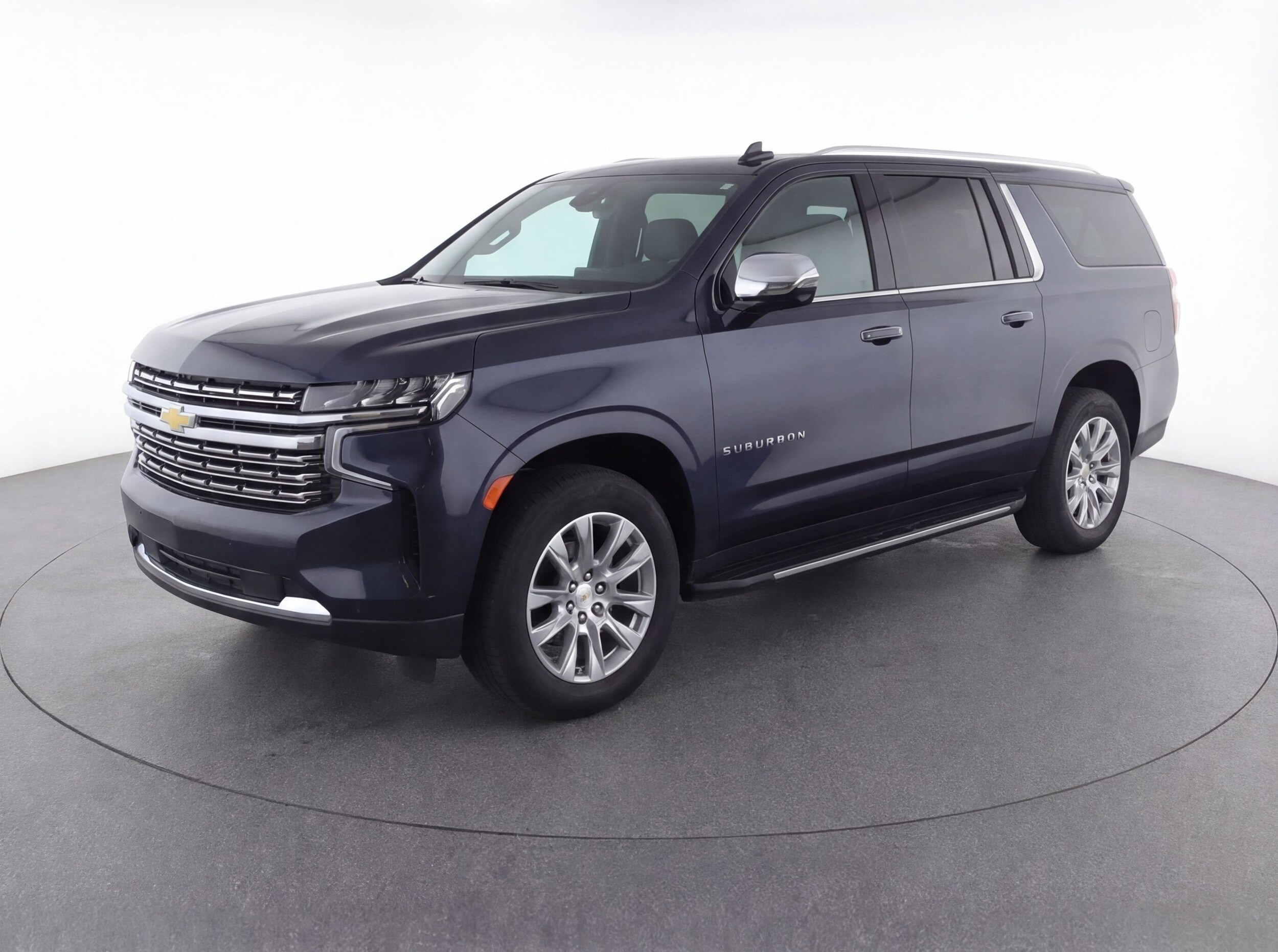 Thumbnail: 2023 Chevrolet Suburban - 3