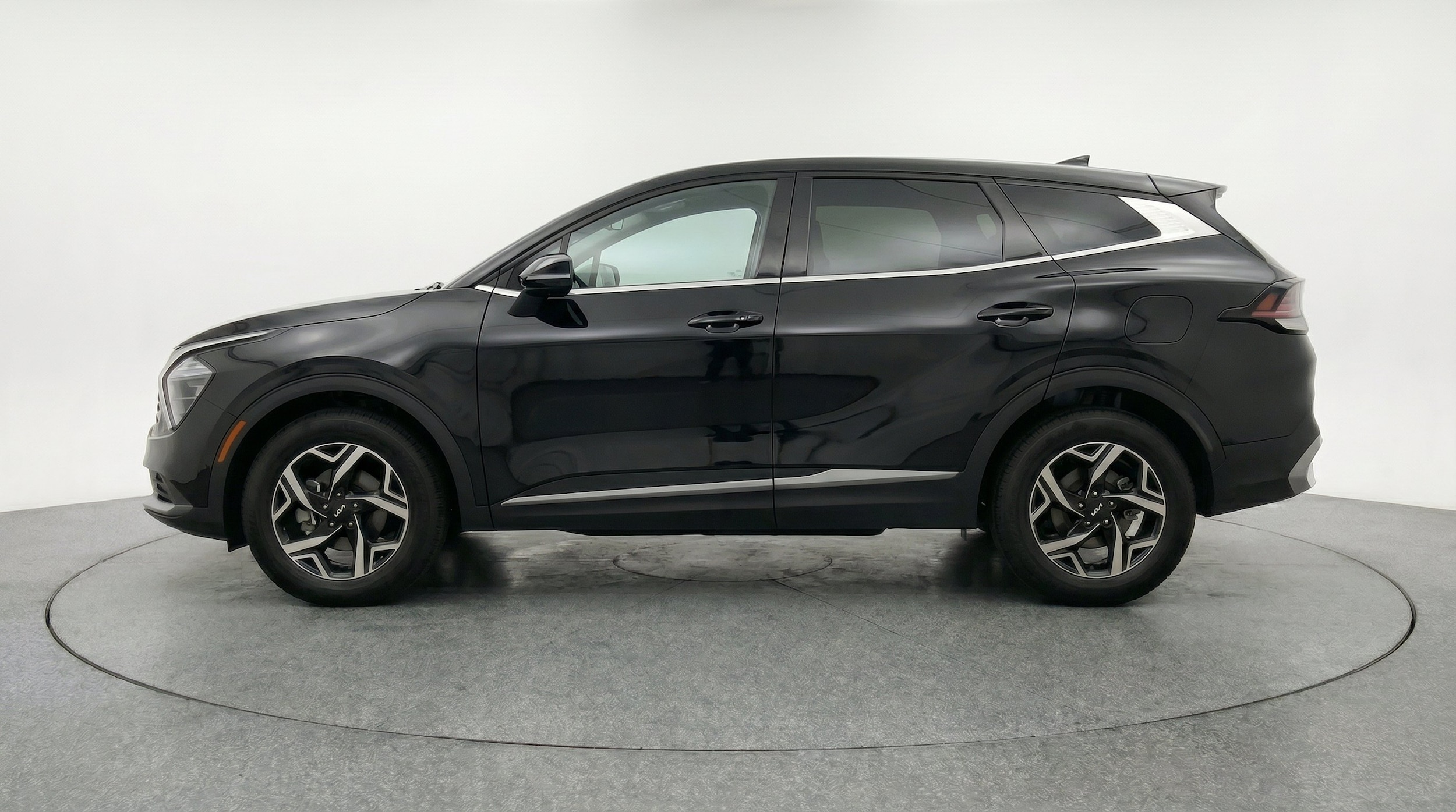 Thumbnail: 2025 Kia Sportage - 5