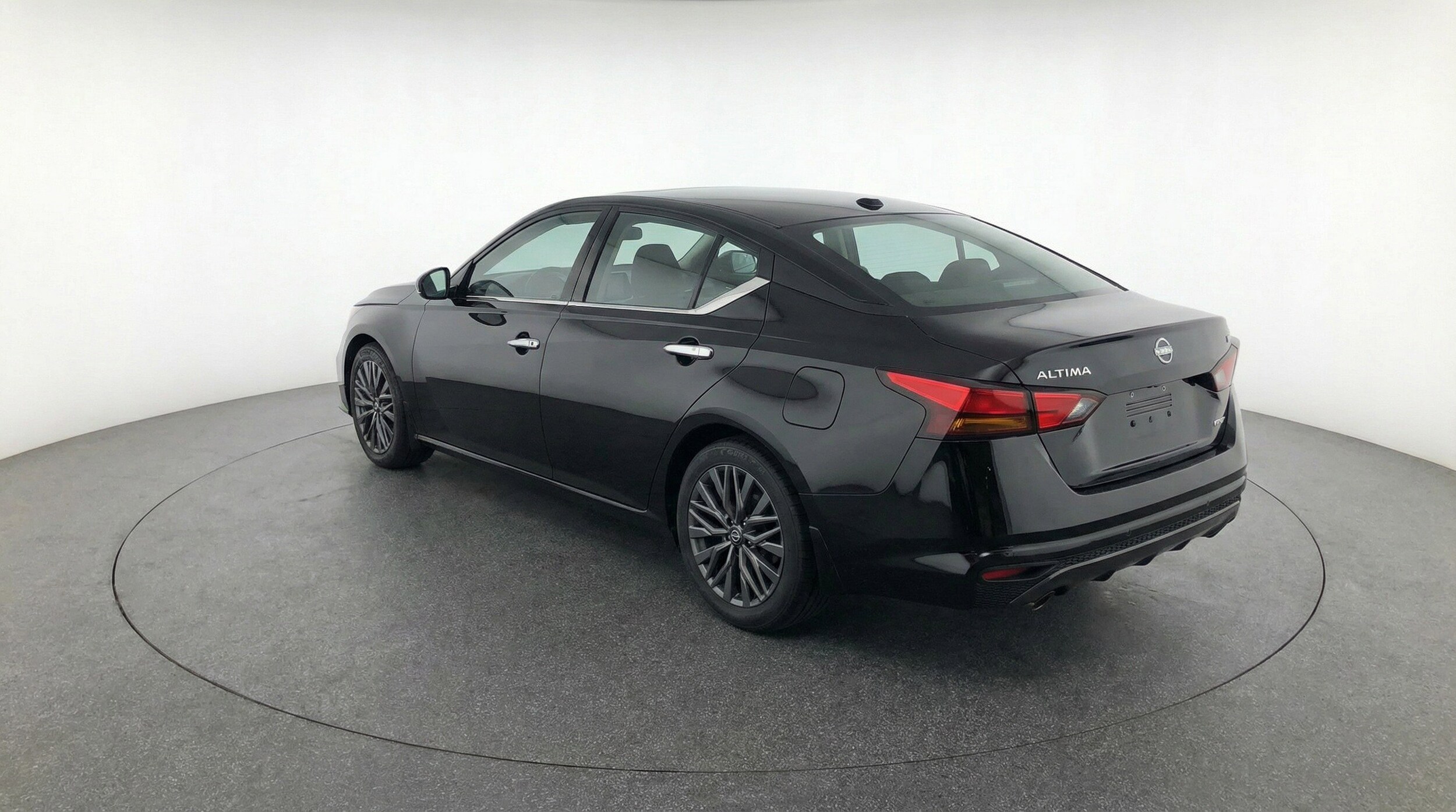 Thumbnail: 2025 Nissan Altima - 6