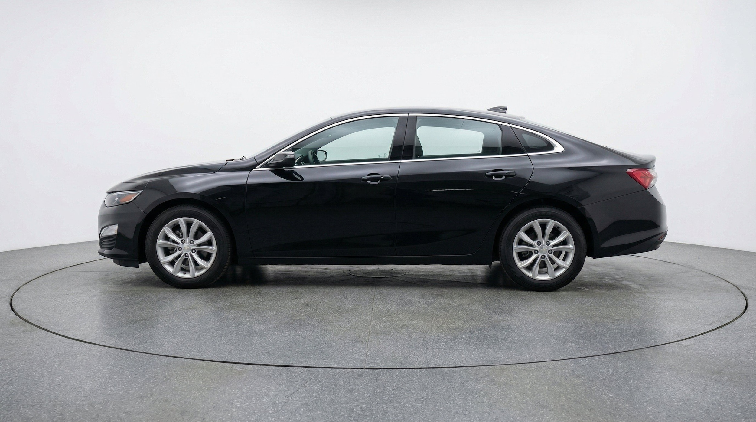 Thumbnail: 2024 Chevrolet Malibu - 5