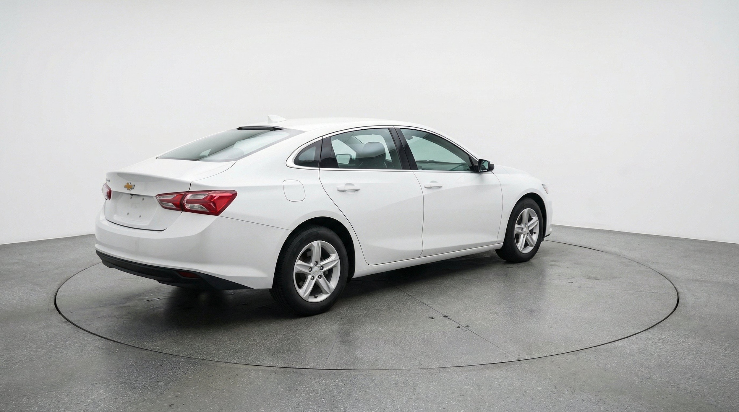 Thumbnail: 2024 Chevrolet Malibu - 9