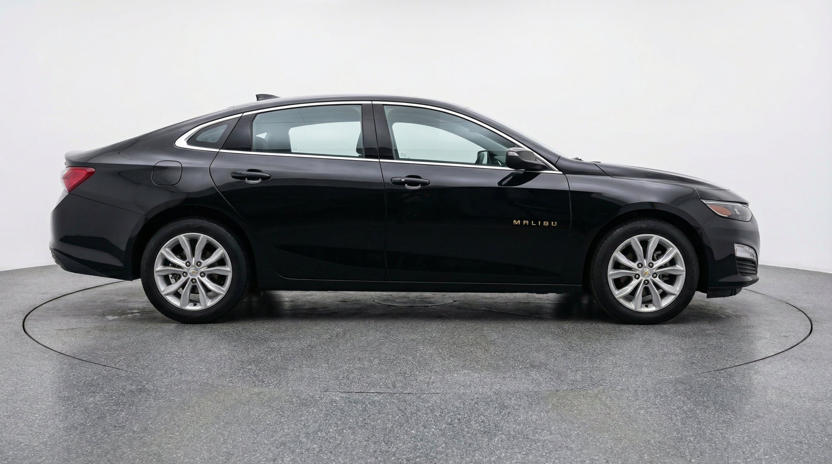 Thumbnail: 2024 Chevrolet Malibu - 11