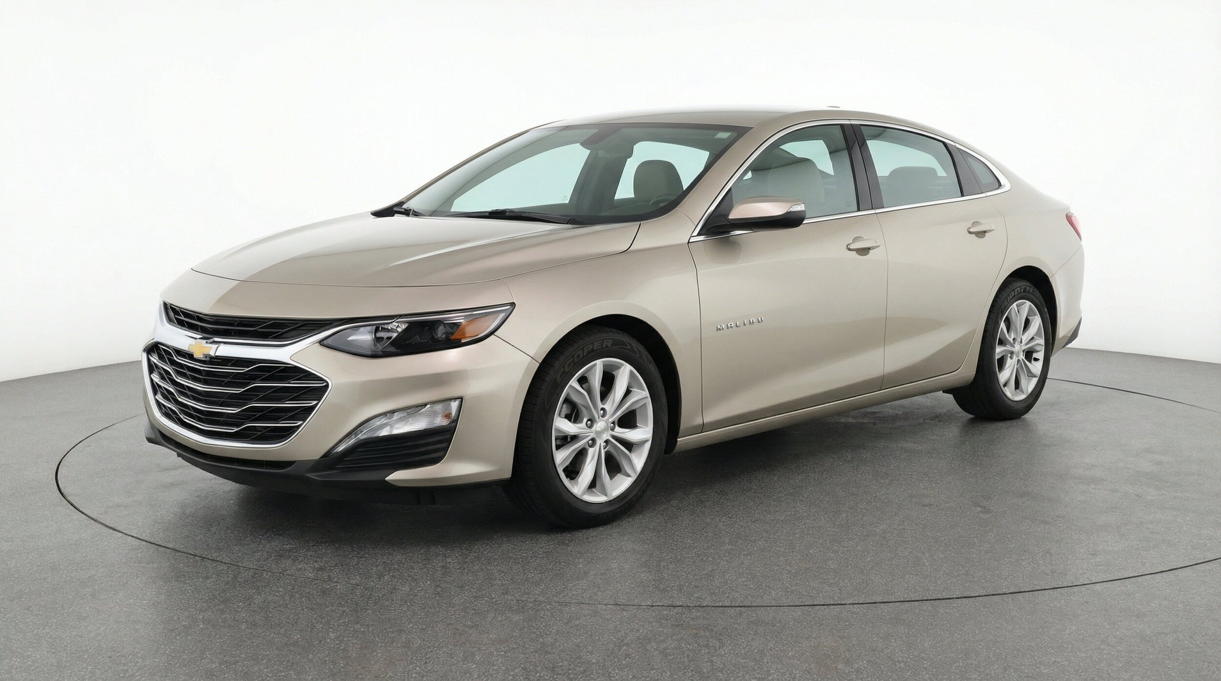Thumbnail: 2024 Chevrolet Malibu - 3
