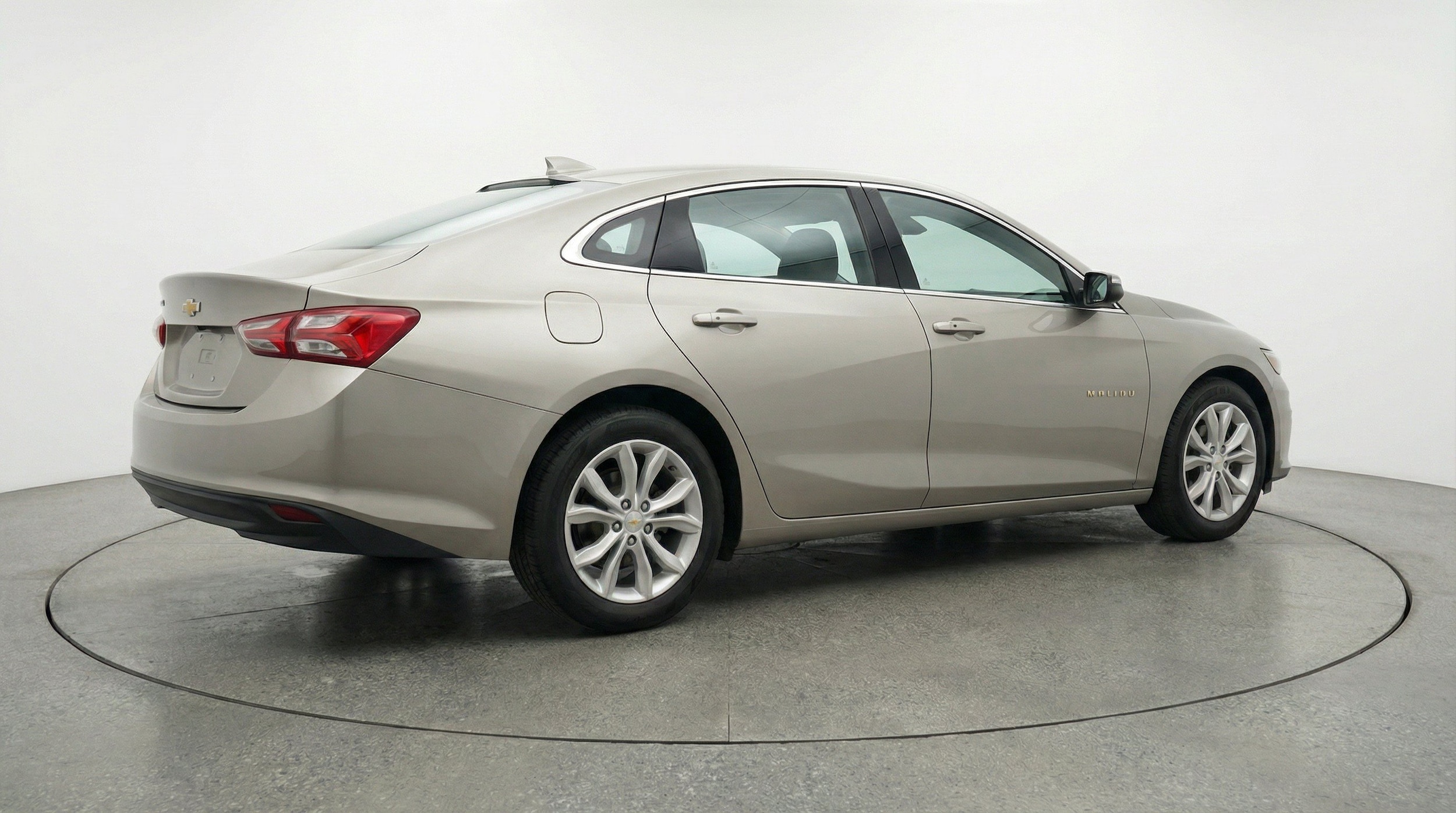 Thumbnail: 2024 Chevrolet Malibu - 9