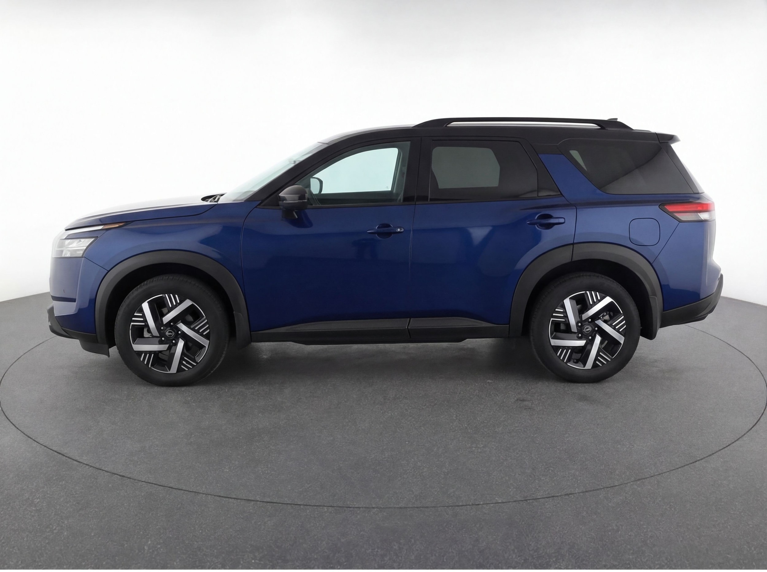 Thumbnail: 2025 Nissan Kicks - 5