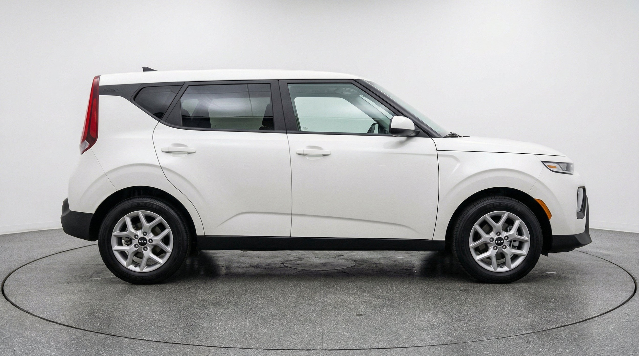 Thumbnail: 2025 Kia Soul - 10