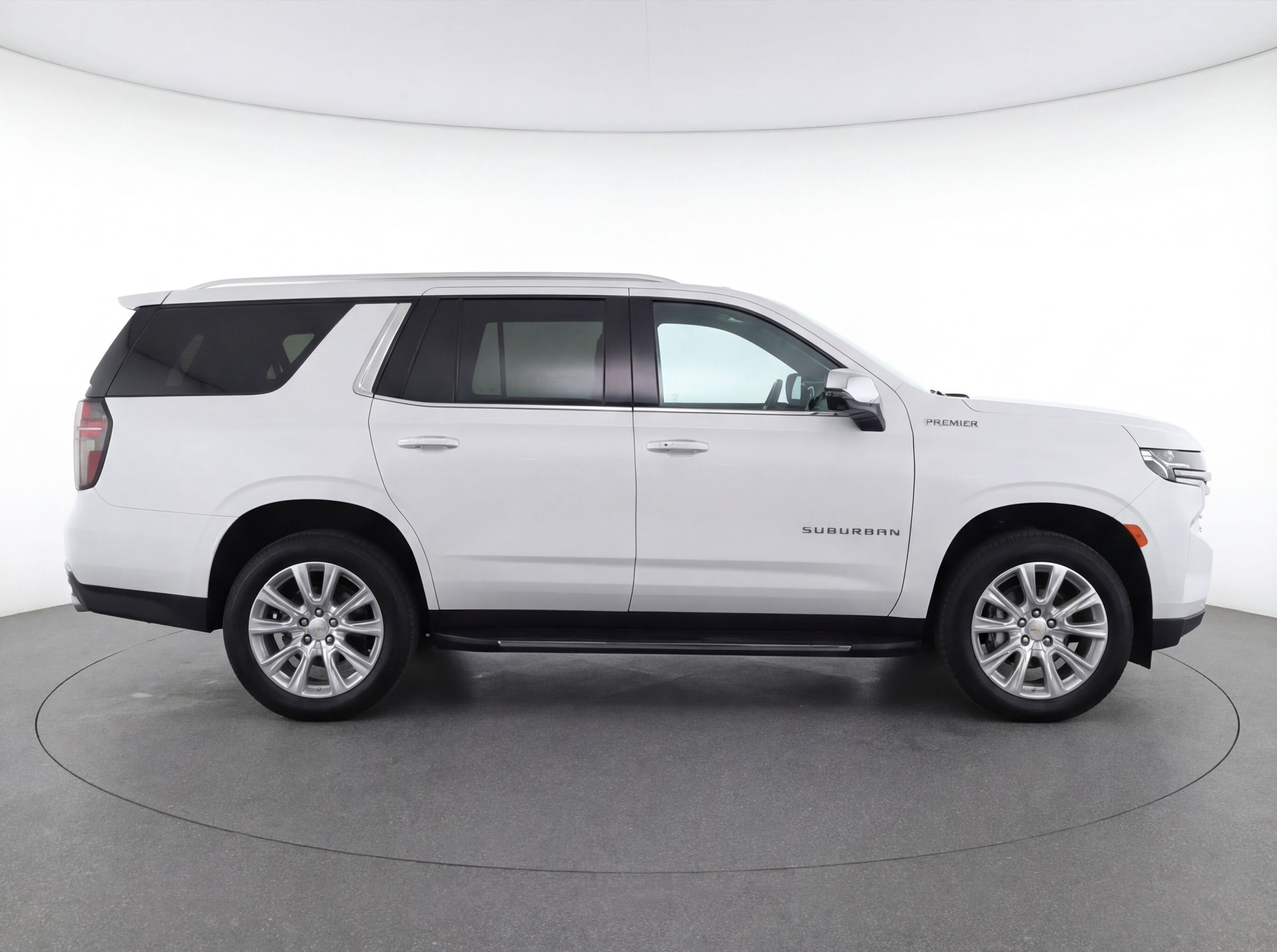 Thumbnail: 2023 Chevrolet Suburban - 10