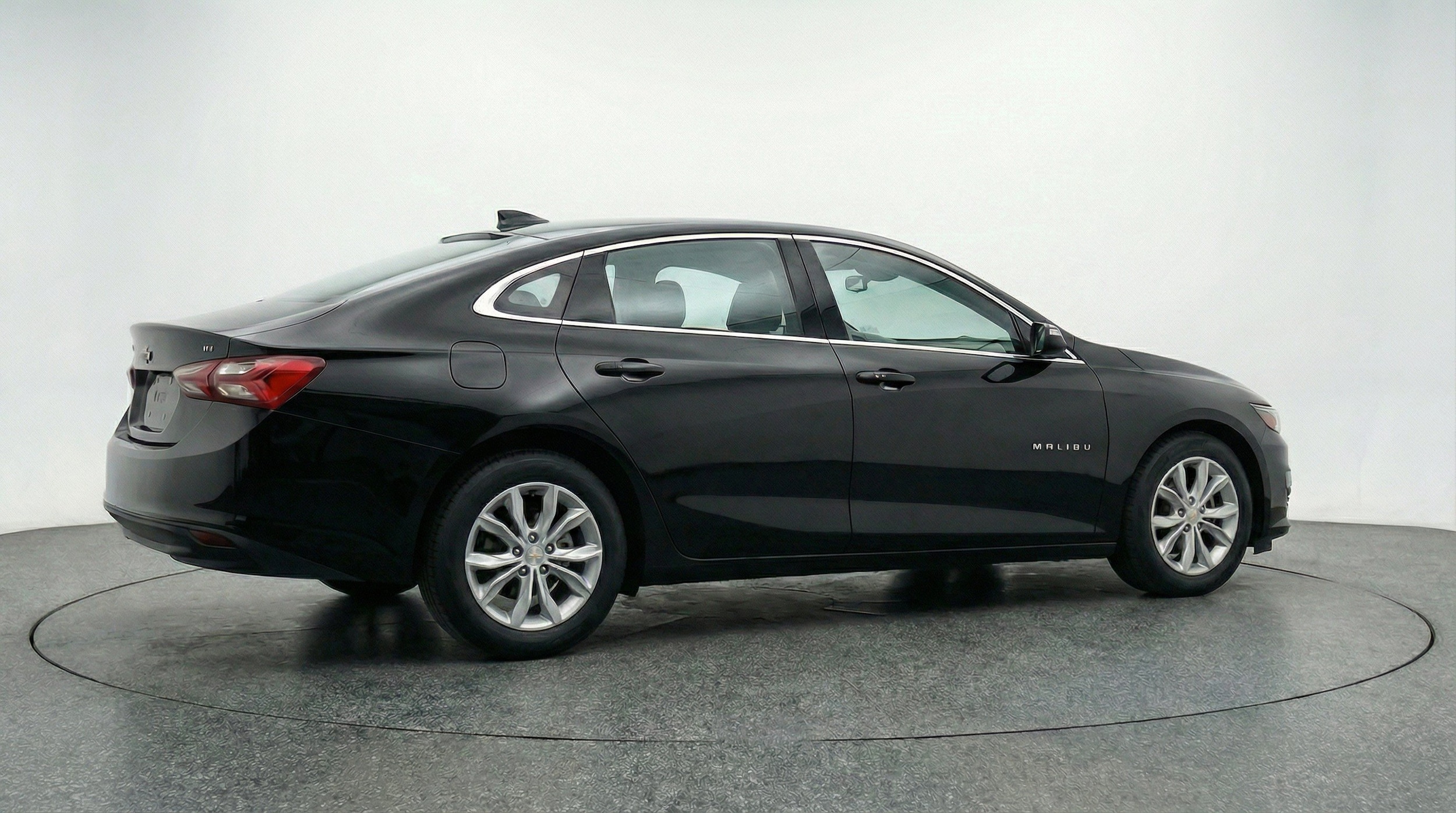 Thumbnail: 2024 Chevrolet Malibu - 9