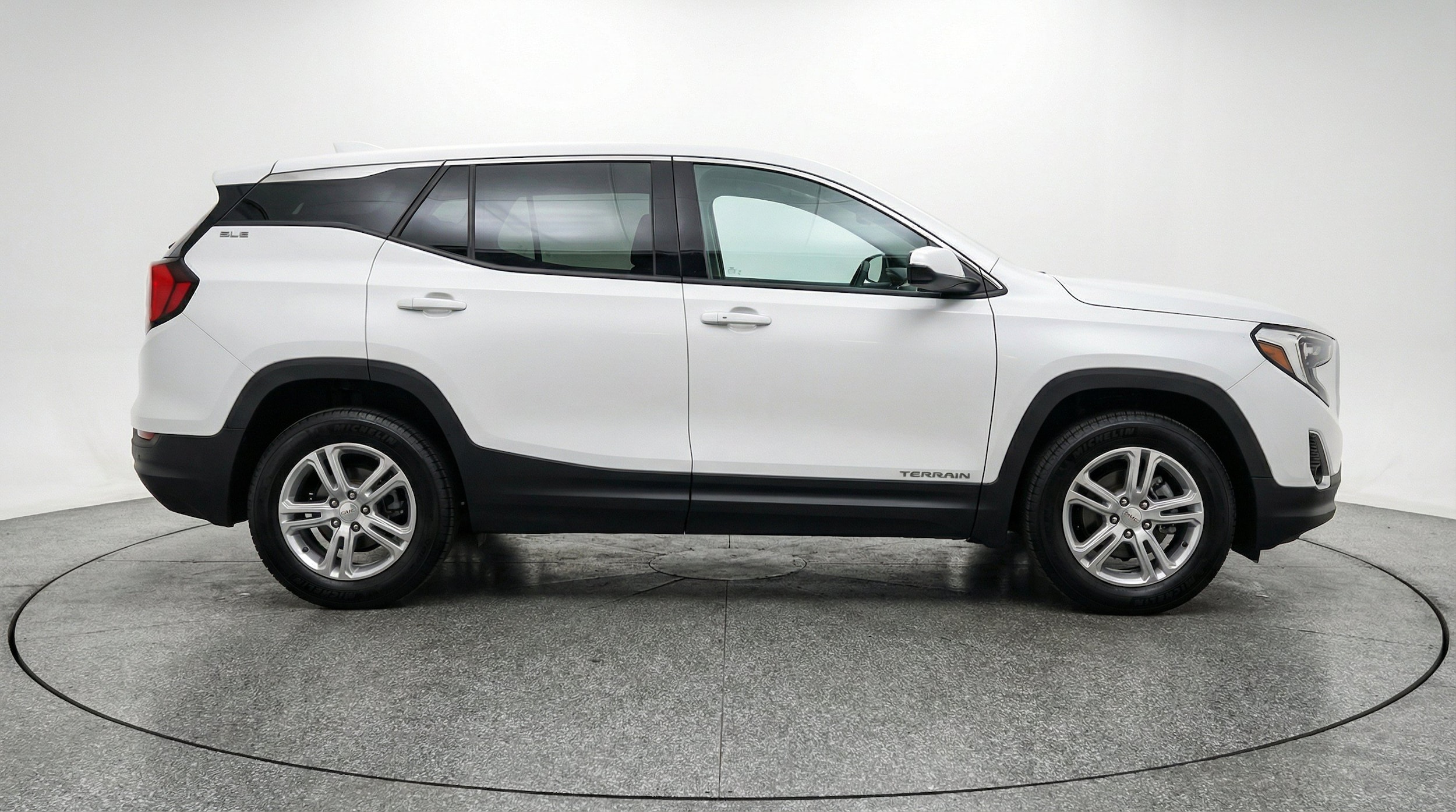 Thumbnail: 2024 GMC Terrain - 10
