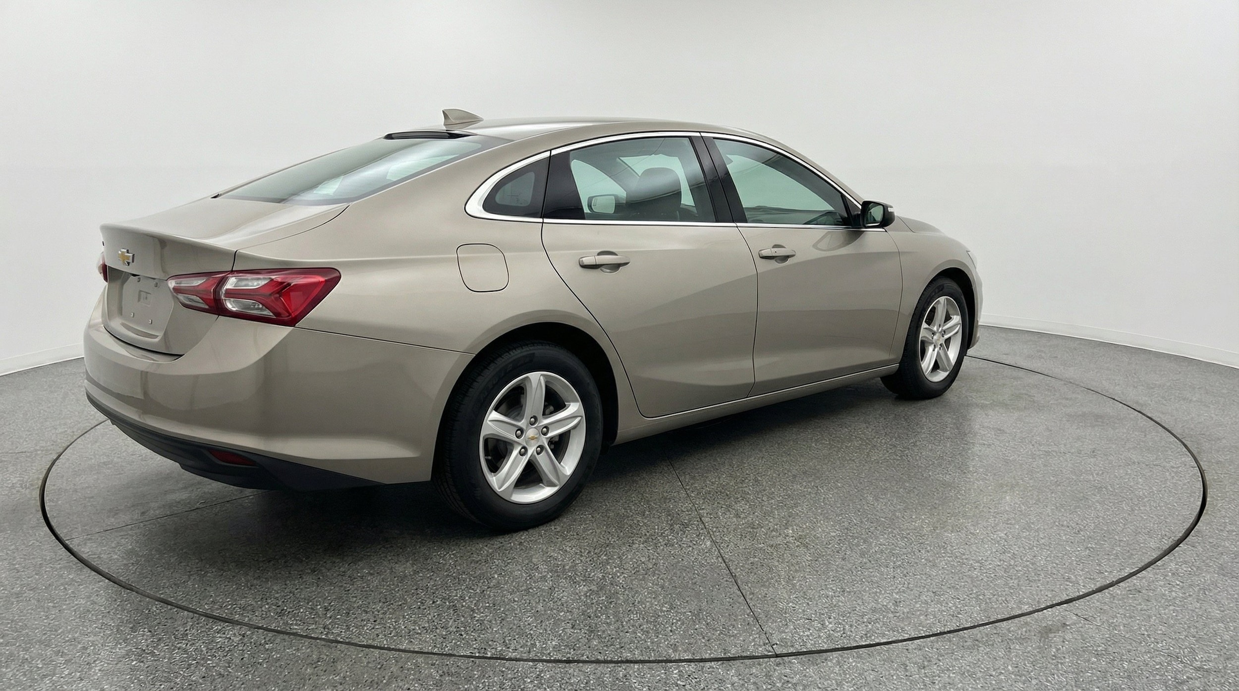 Thumbnail: 2024 Chevrolet Malibu - 9