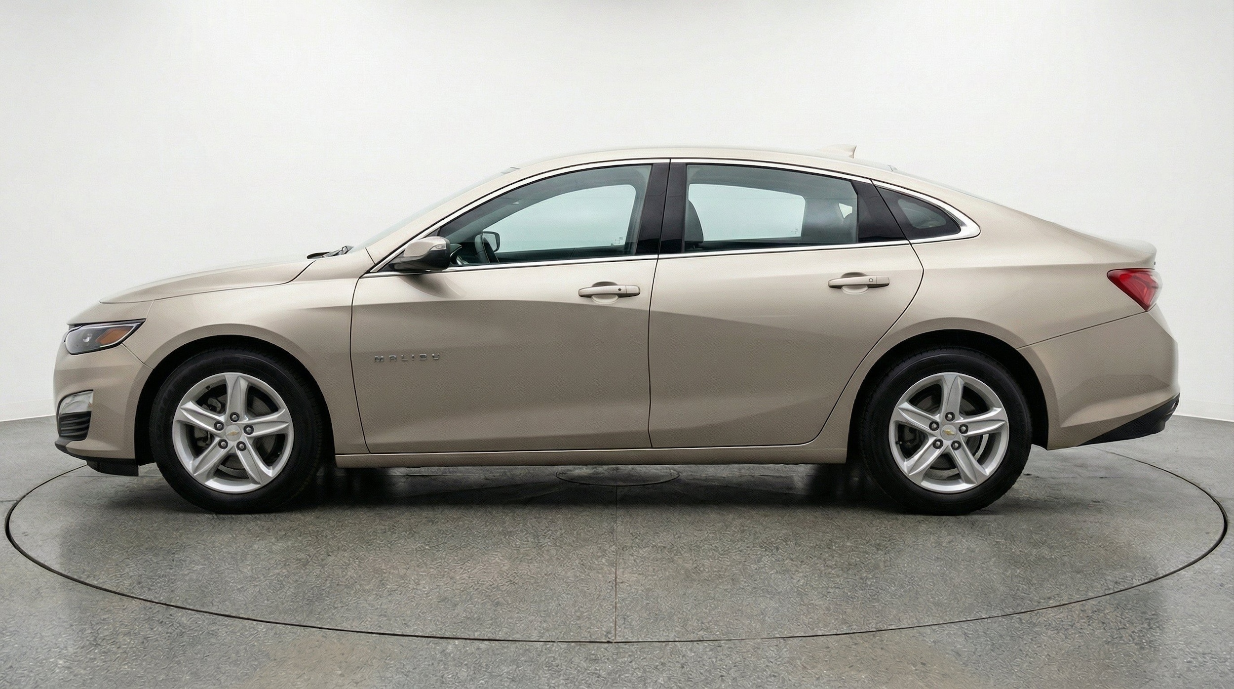Thumbnail: 2024 Chevrolet Malibu - 5