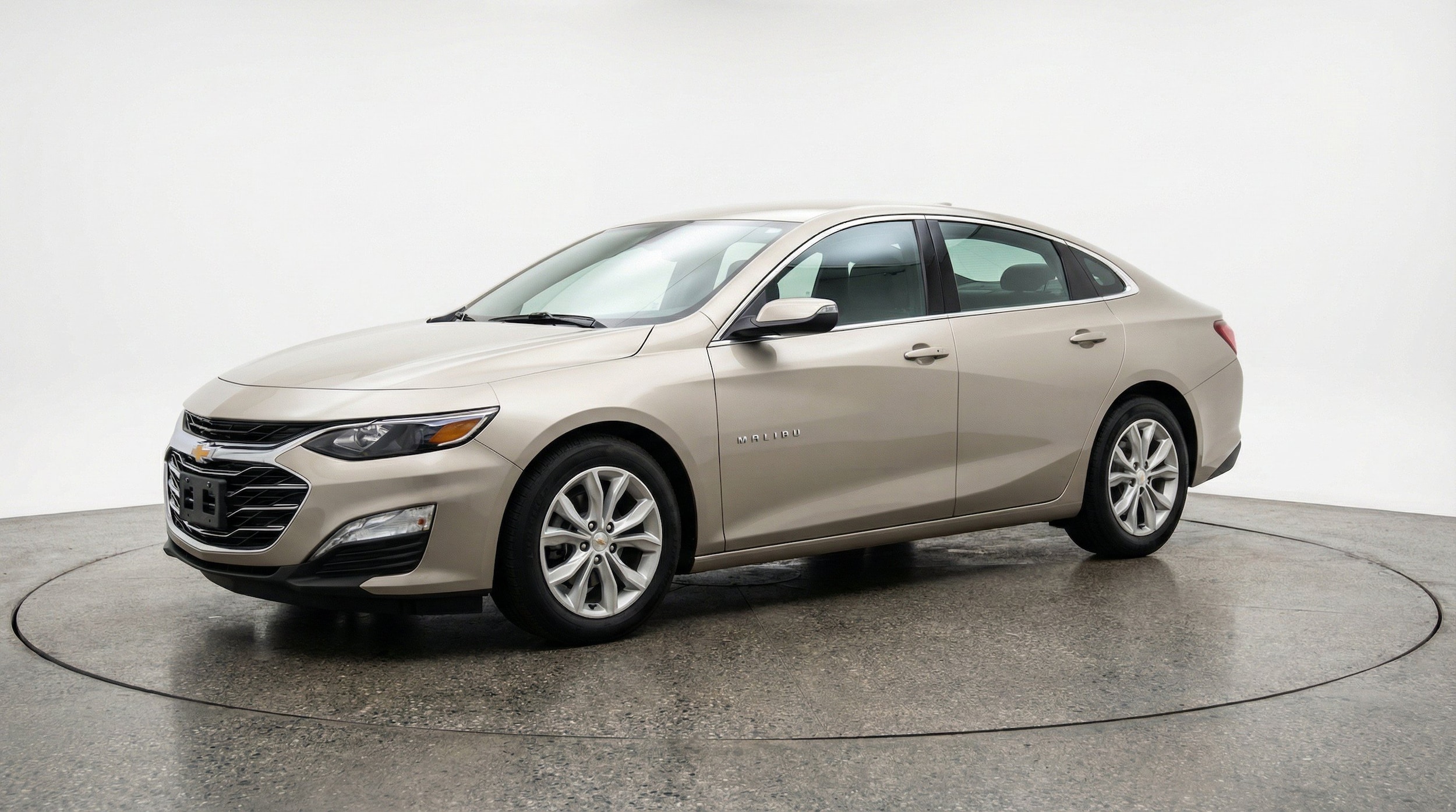 Thumbnail: 2024 Chevrolet Malibu - 3