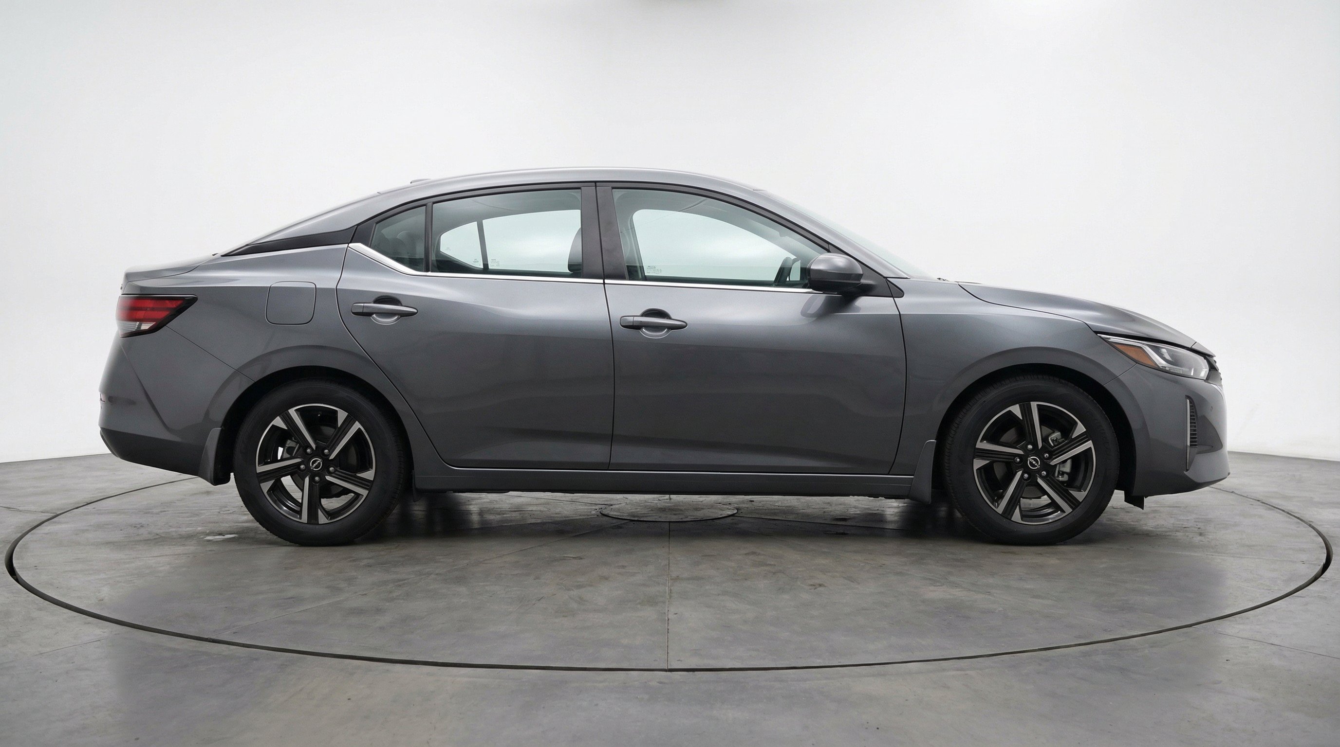 Thumbnail: 2025 Nissan Sentra - 10