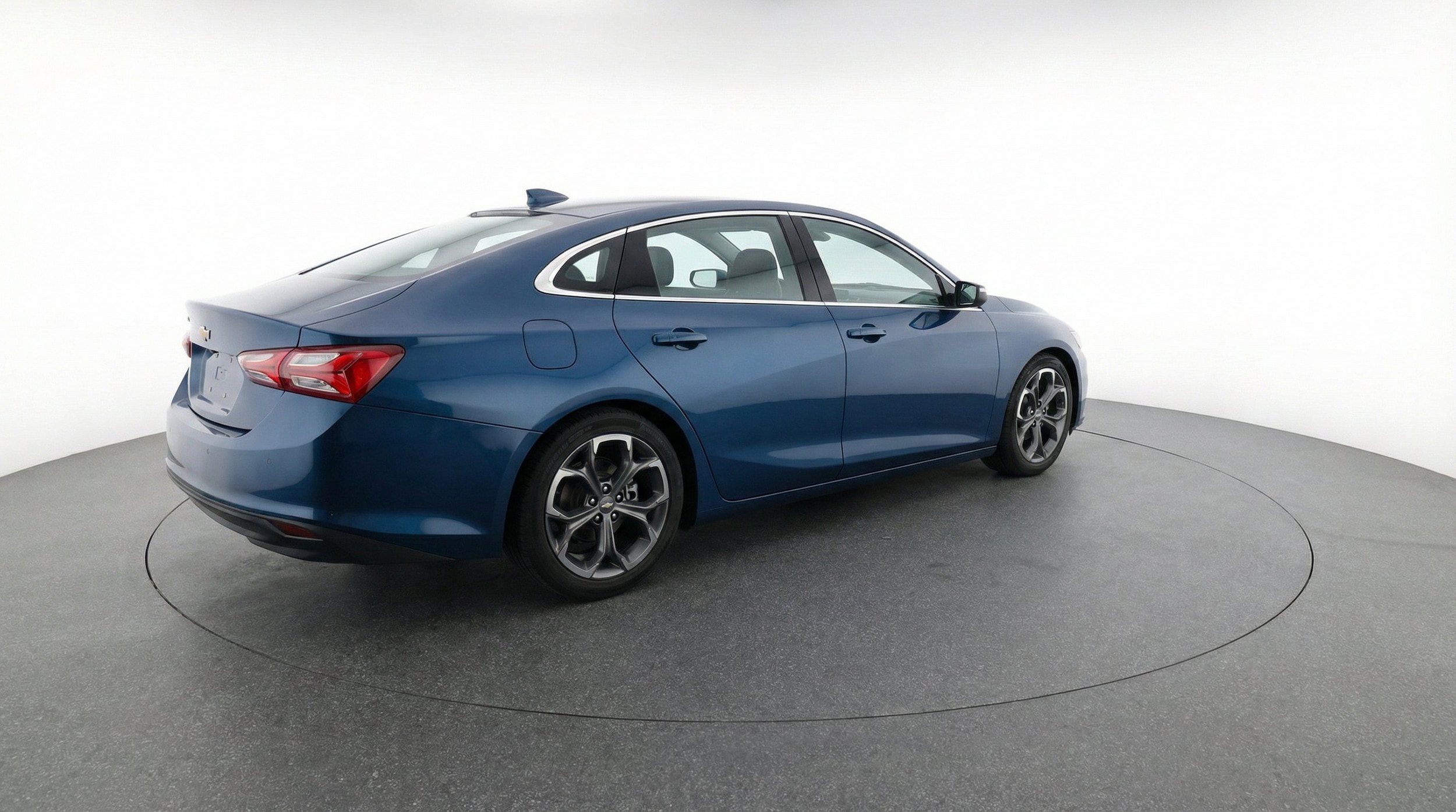 Thumbnail: 2024 Chevrolet Malibu - 9