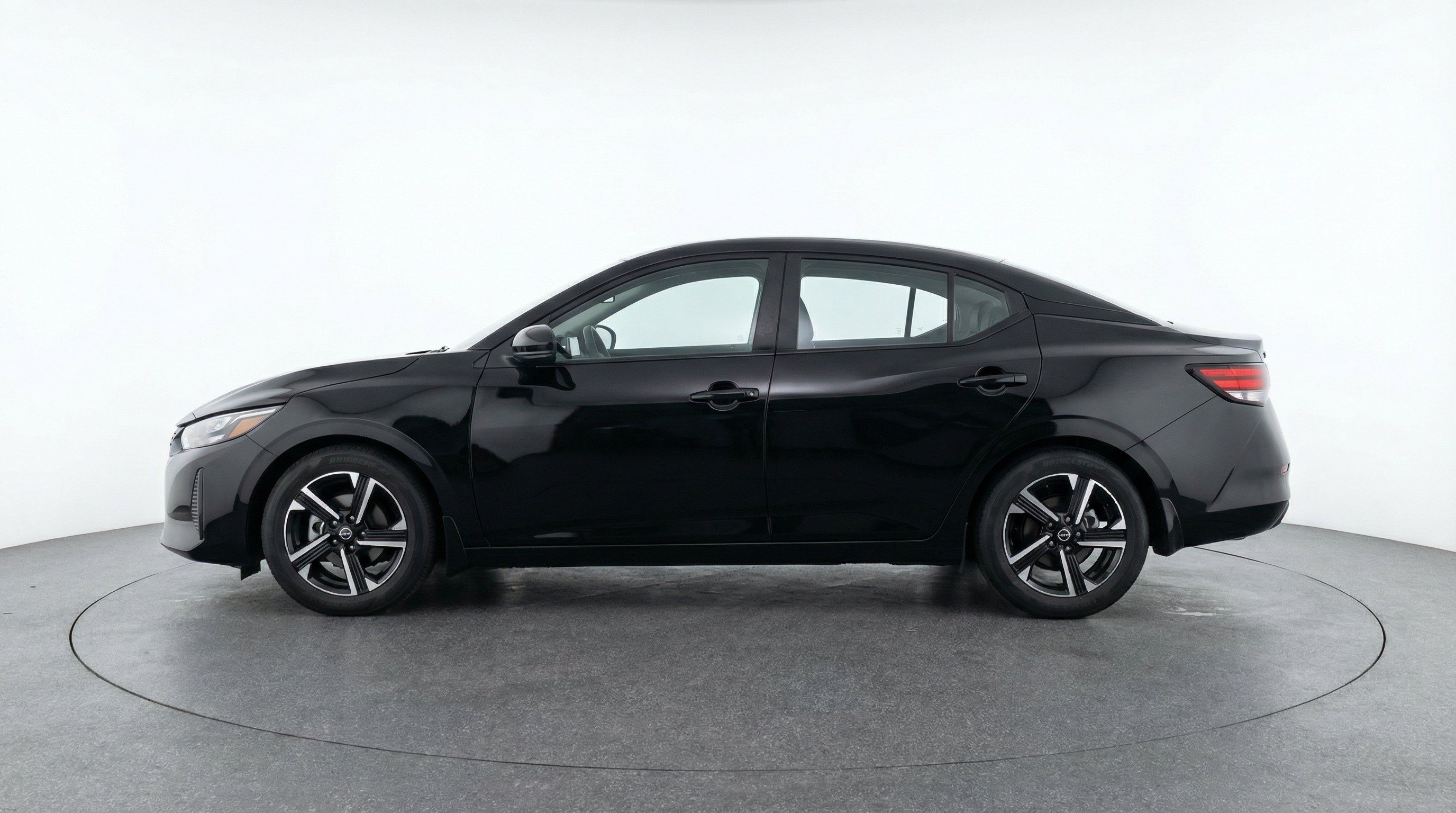 Thumbnail: 2025 Nissan Sentra - 5