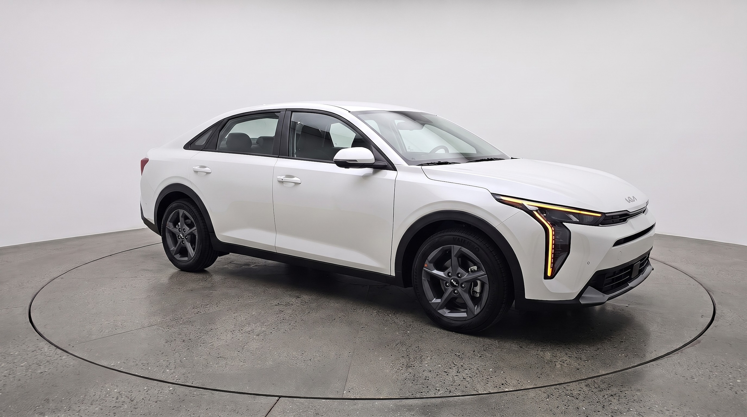 Thumbnail: 2026 Kia K4 - 1