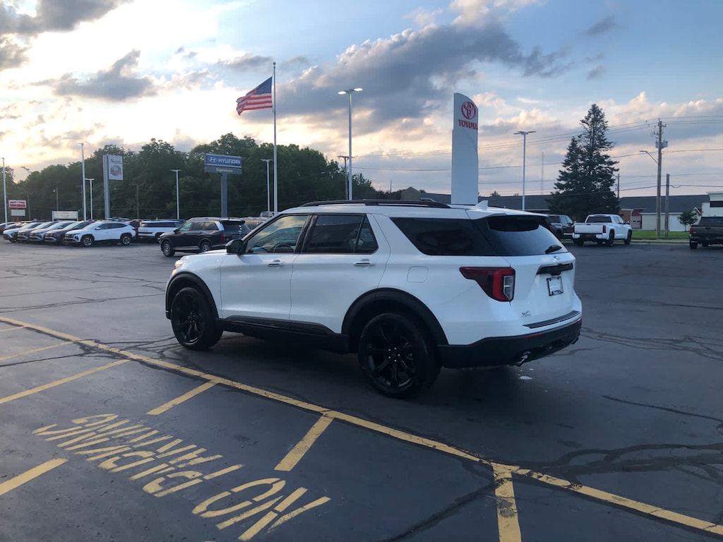 Used 2024 Ford Explorer ST-Line 4WD