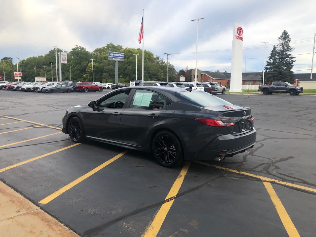 Certified 2025 Toyota Camry SE (Natl)