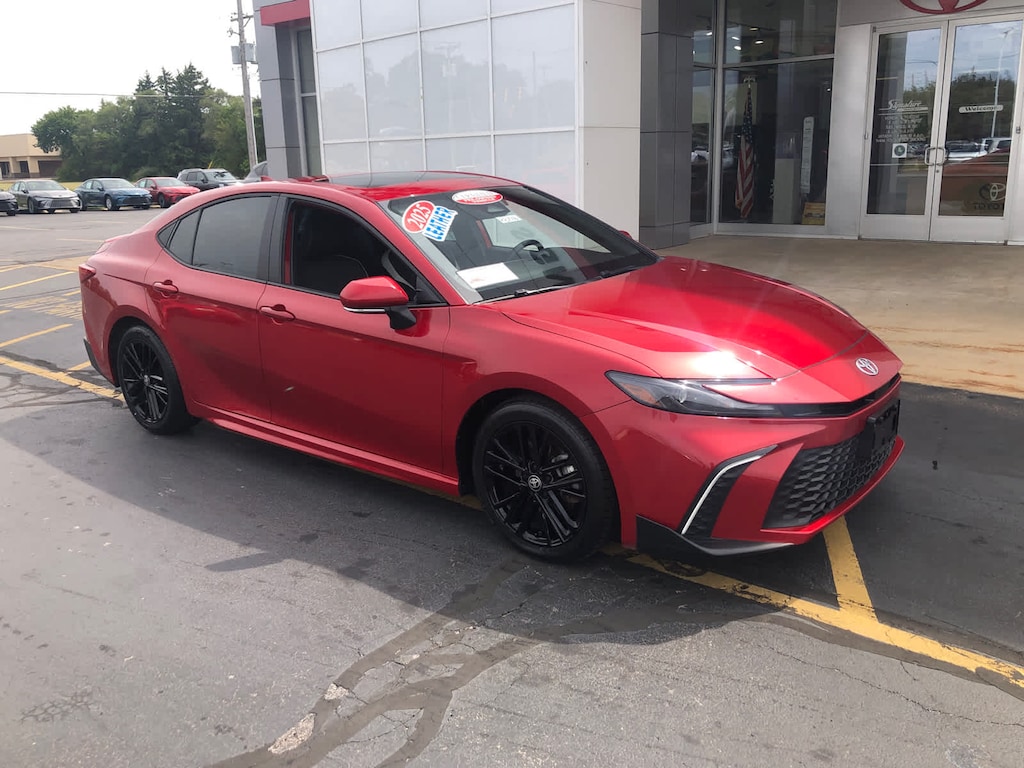 Certified 2025 Toyota Camry SE (Natl)
