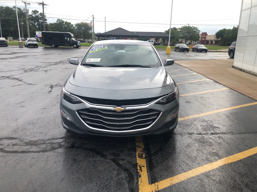 Used 2025 Chevrolet Malibu LT Sdn