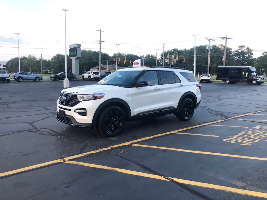 Used 2024 Ford Explorer ST-Line 4WD