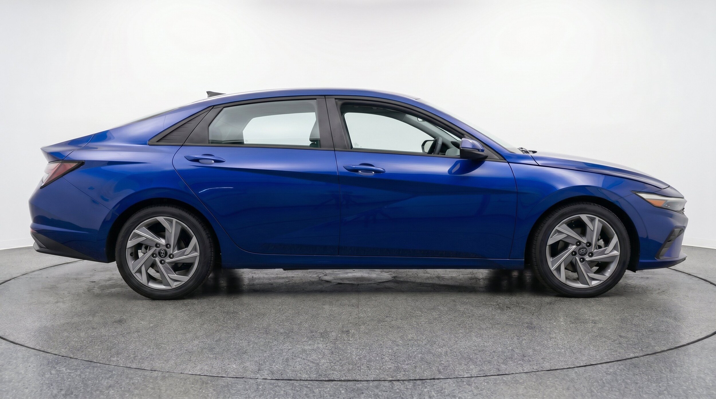 Thumbnail: 2025 Hyundai Elantra - 10