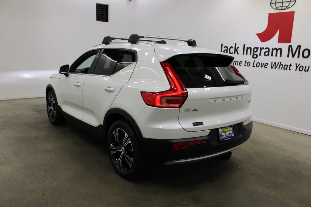 Used 2022 Volvo XC40 T5 AWD Inscription SUV