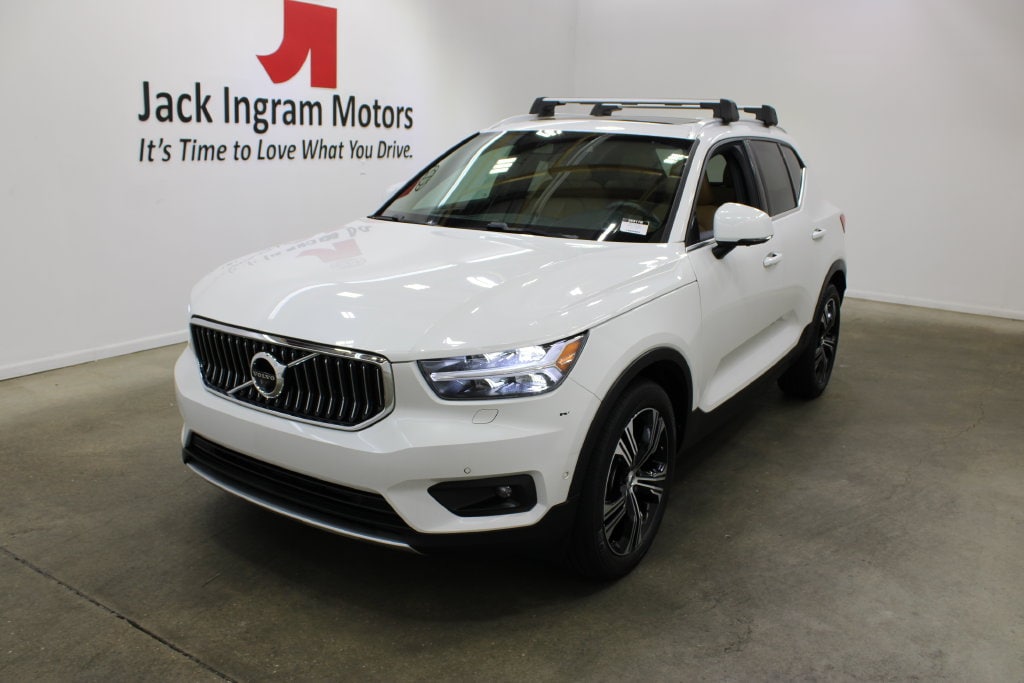 Used 2022 Volvo XC40 T5 AWD Inscription SUV