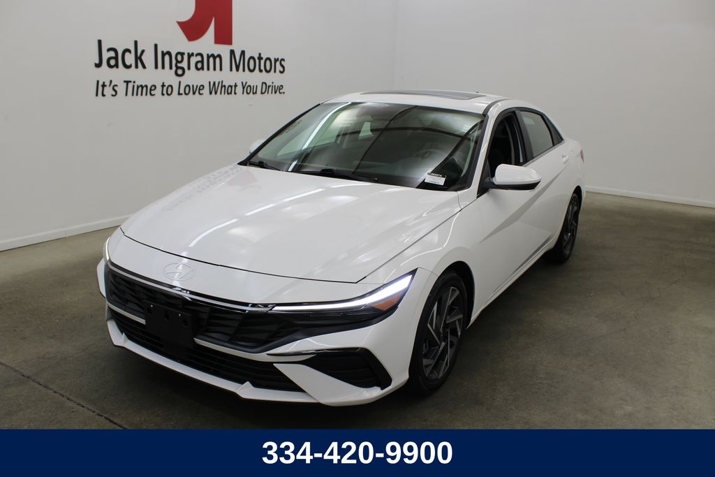 2025 Hyundai Elantra SEL