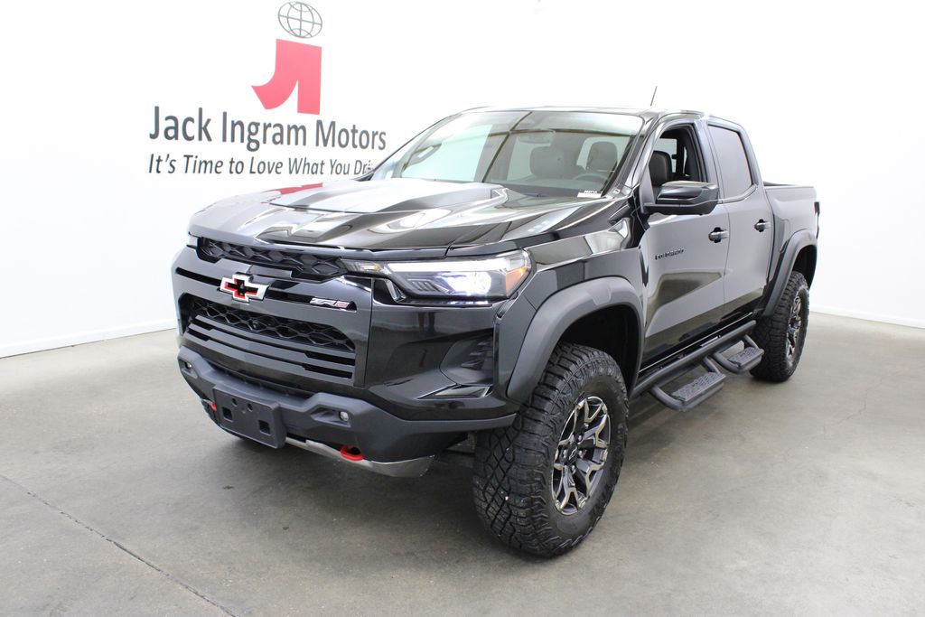 Used 2025 Chevrolet Colorado ZR2 Truck Crew Cab