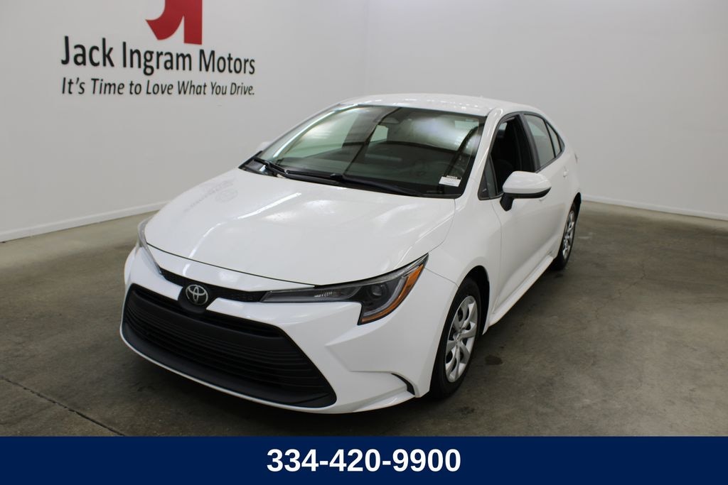 Used 2025 Toyota Corolla LE Sedan