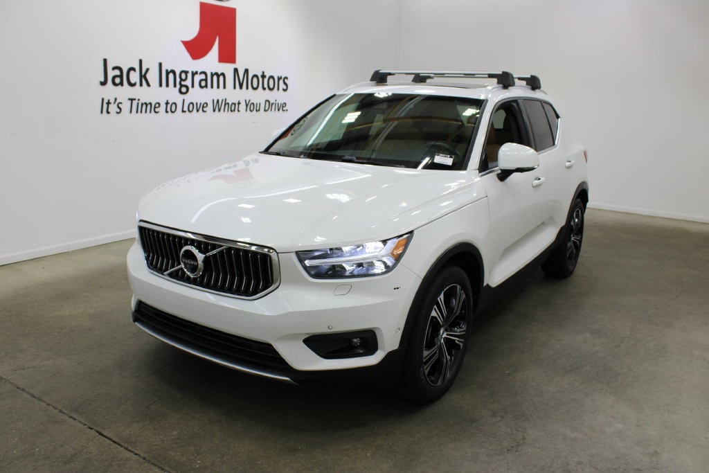 Used 2022 Volvo XC40 T5 AWD Inscription SUV